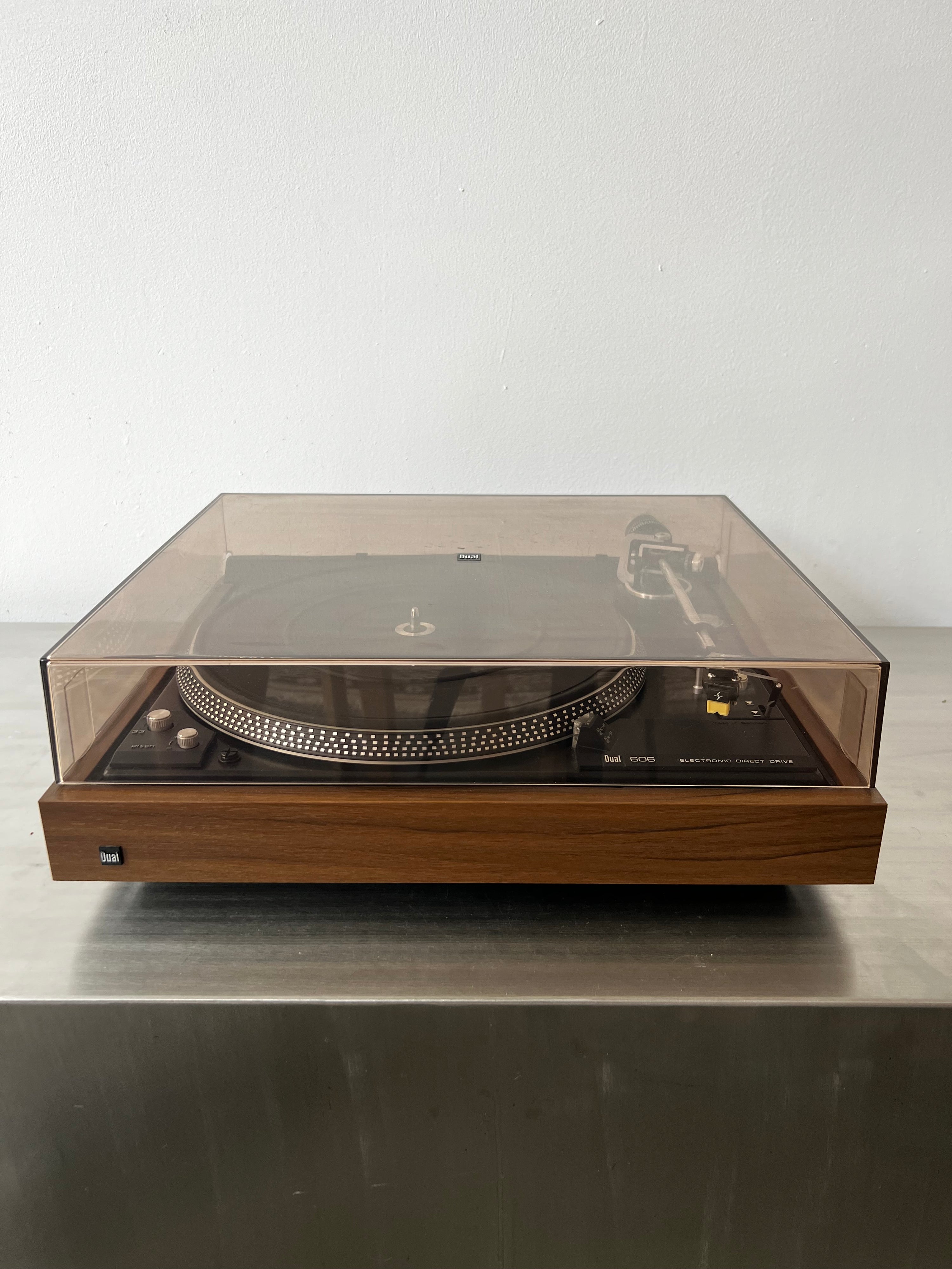 Dual 606 _Table tournante à entraînement direct