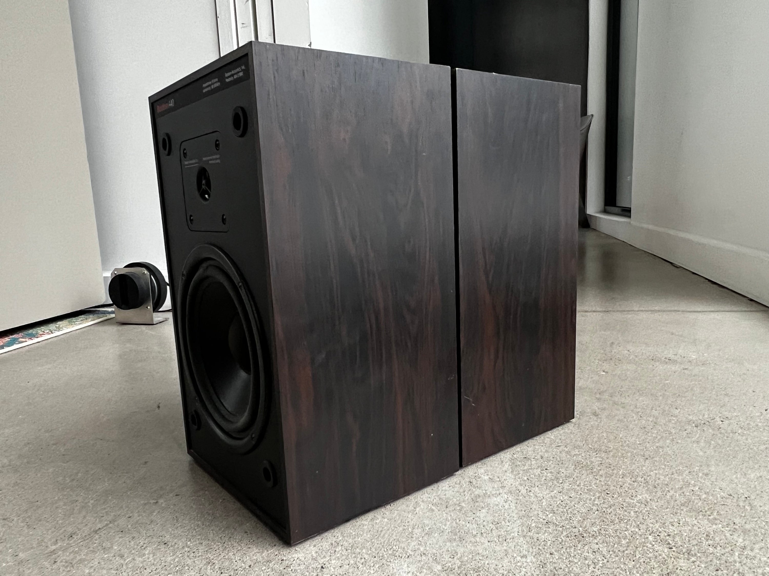 Boston acoustics A40_Haut-Parleurs d’étagère