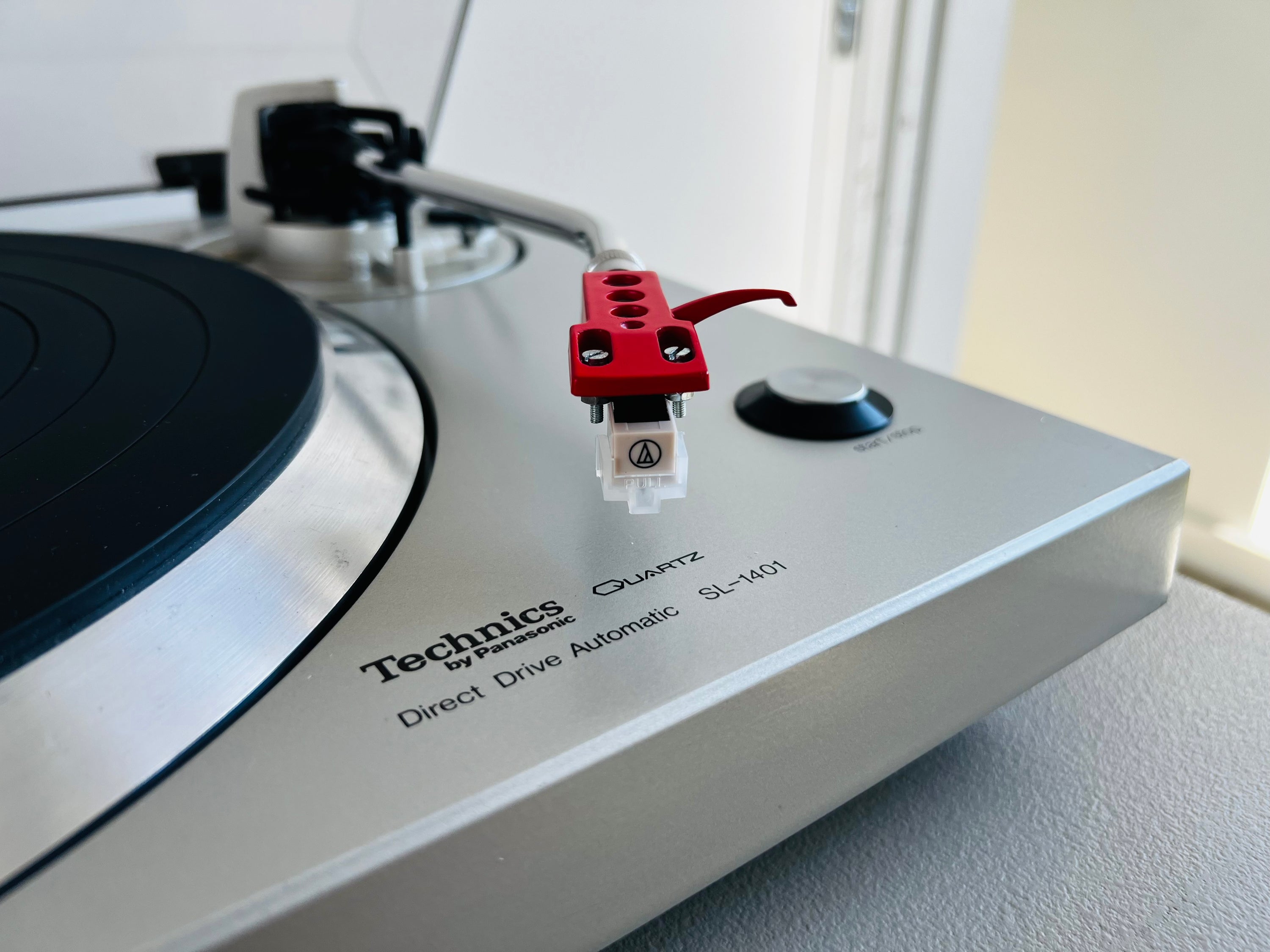 Techinics SL-1401 _Table tournante à entraînement direct