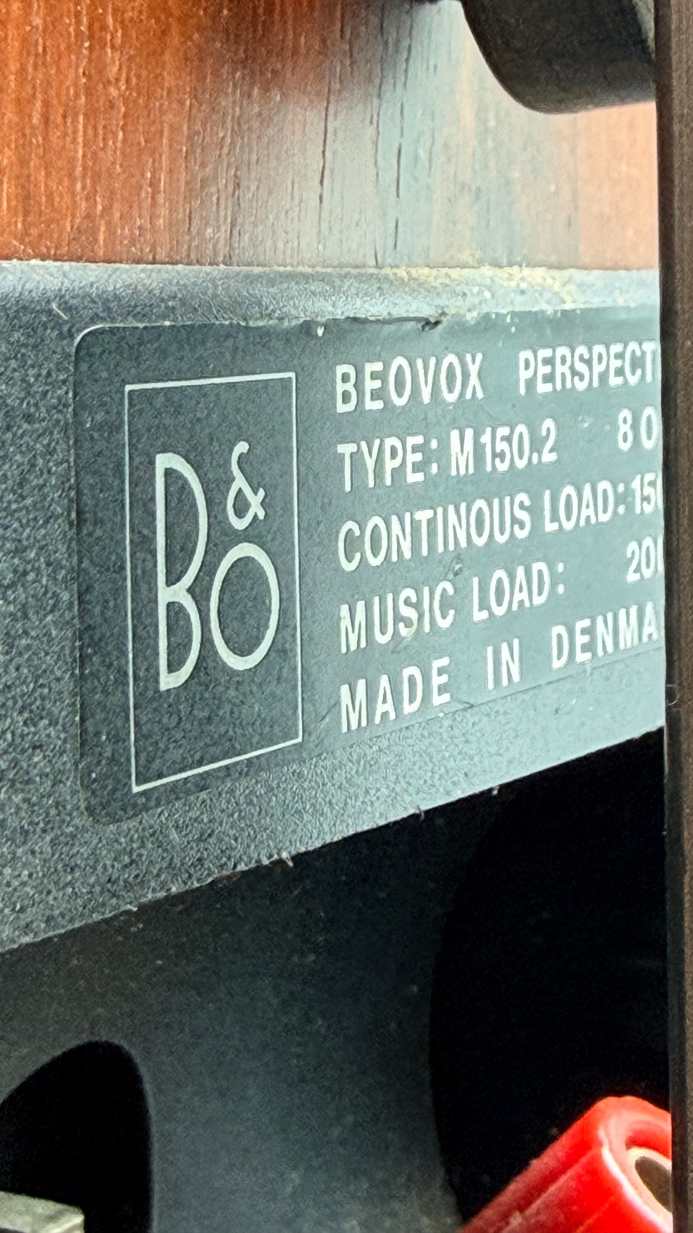 Bang & Olufsen Beovox M150.2 _Floorstanding speakers