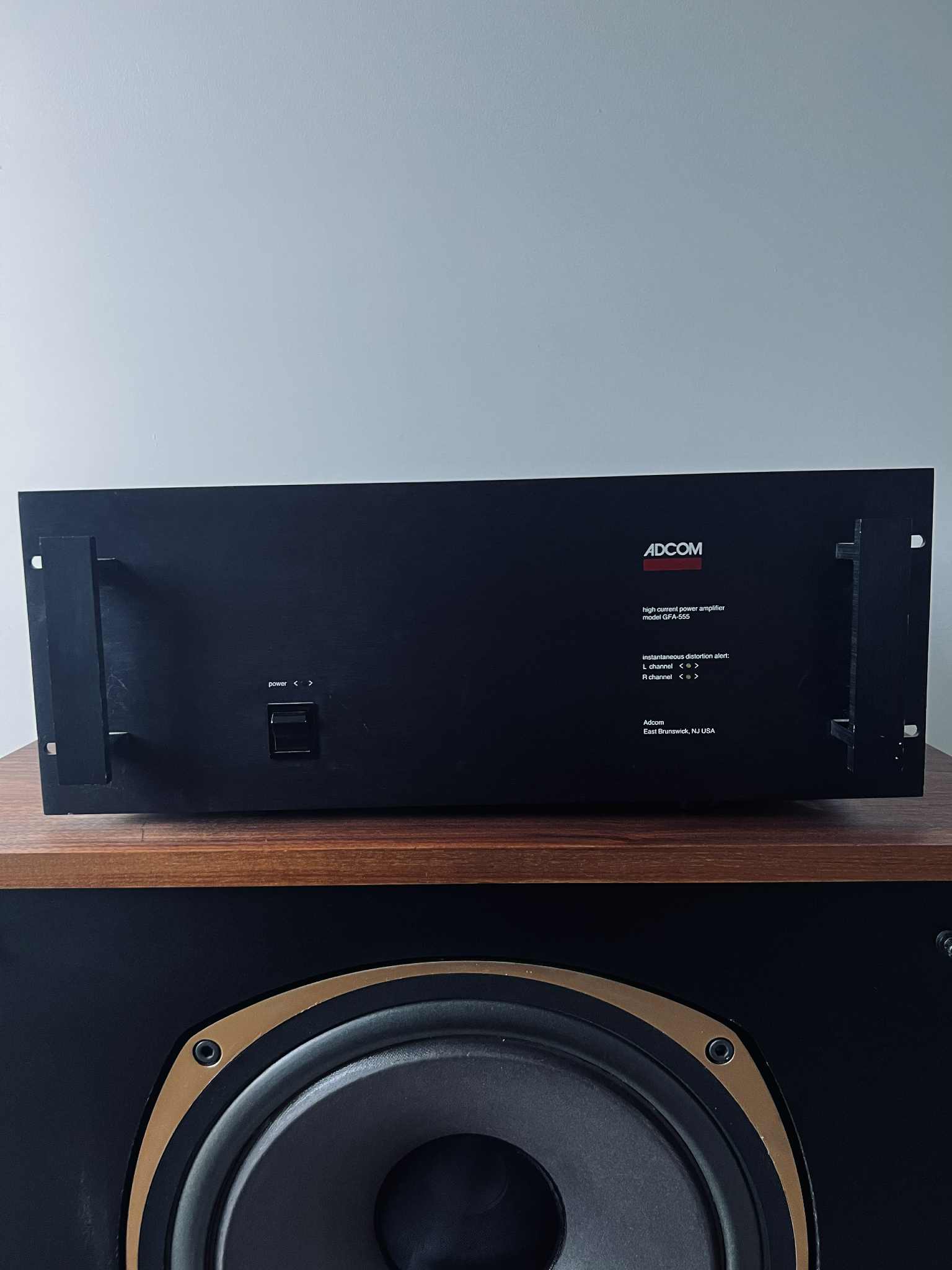 Adcom GFA-555 i _Amplificateur de puissance