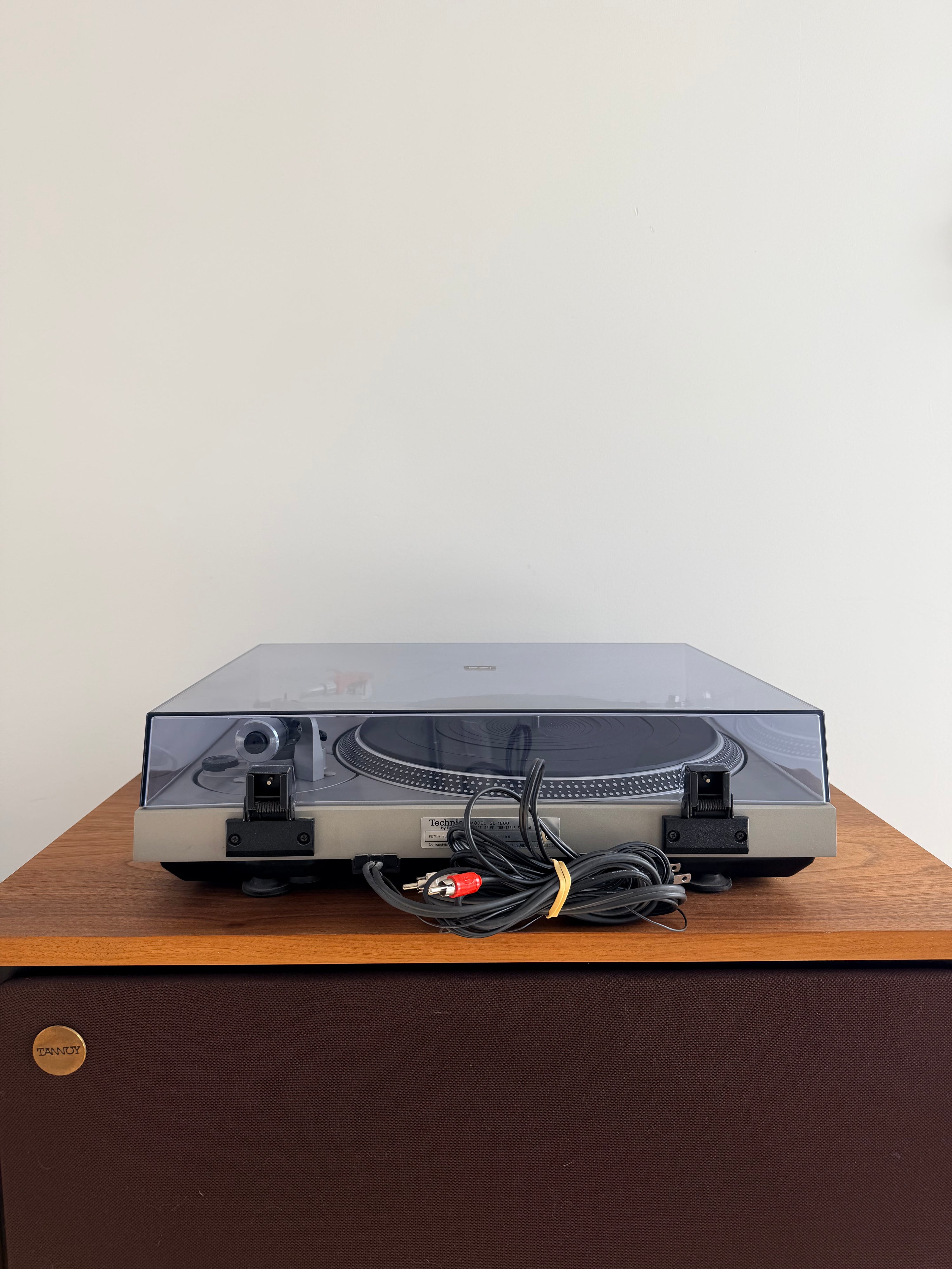 Techinics SL-1800 MK1 _Table tournante à entraînement direct