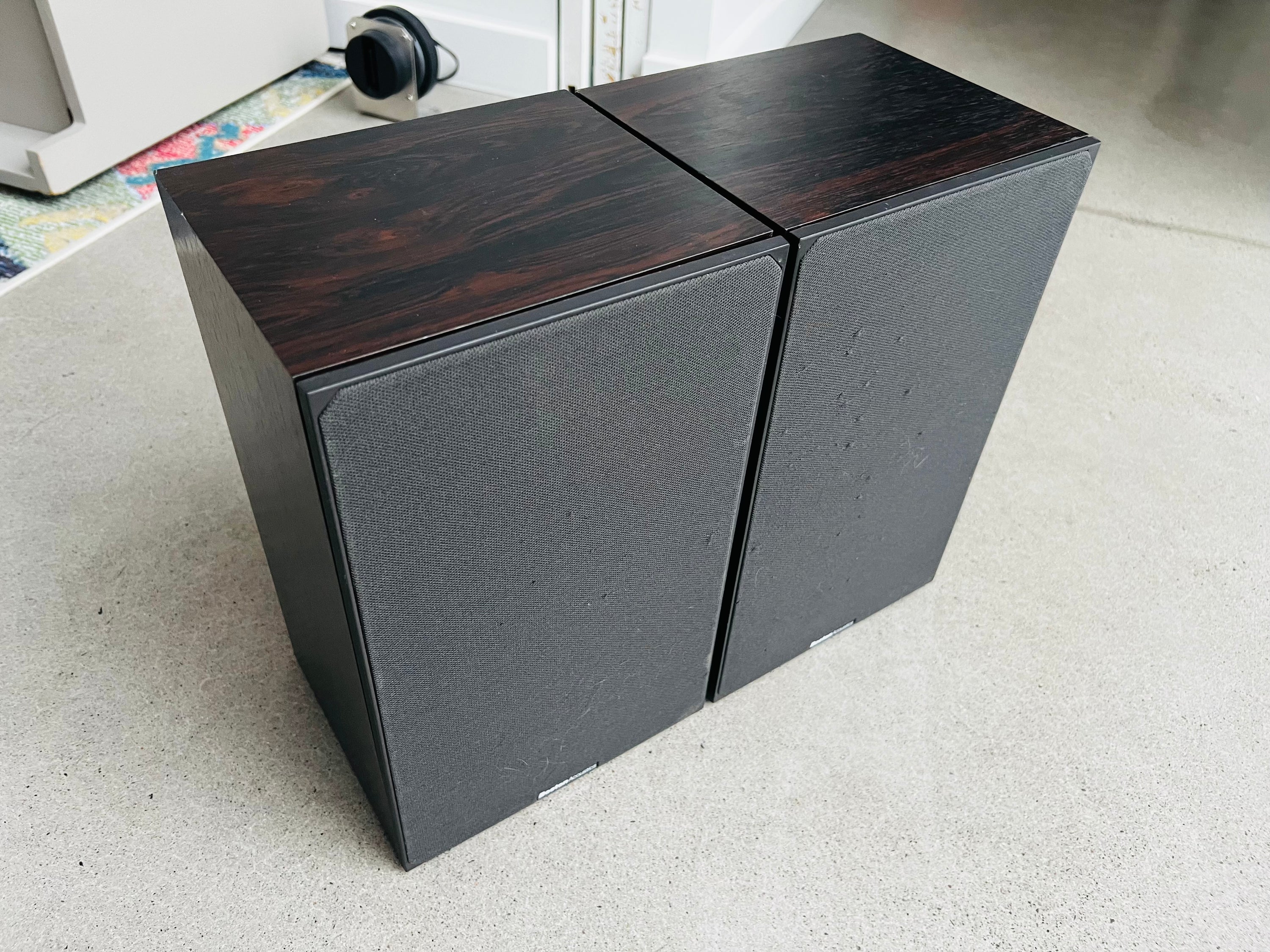 Boston acoustics A40_Haut-Parleurs d’étagère