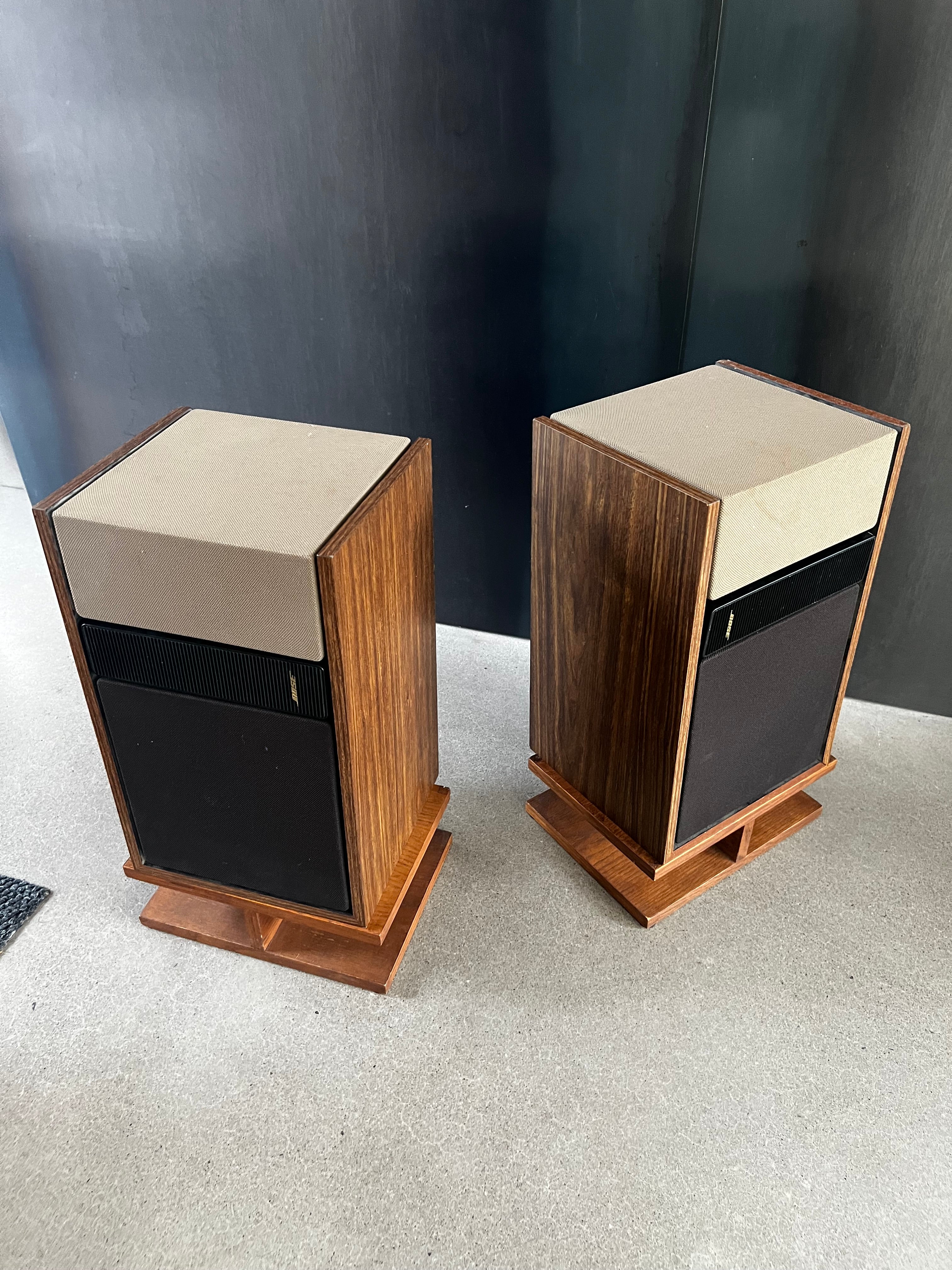 BOSE 301 Ⅱ Bose 301 serie II _haut-parleurs d'étagère – image sonore