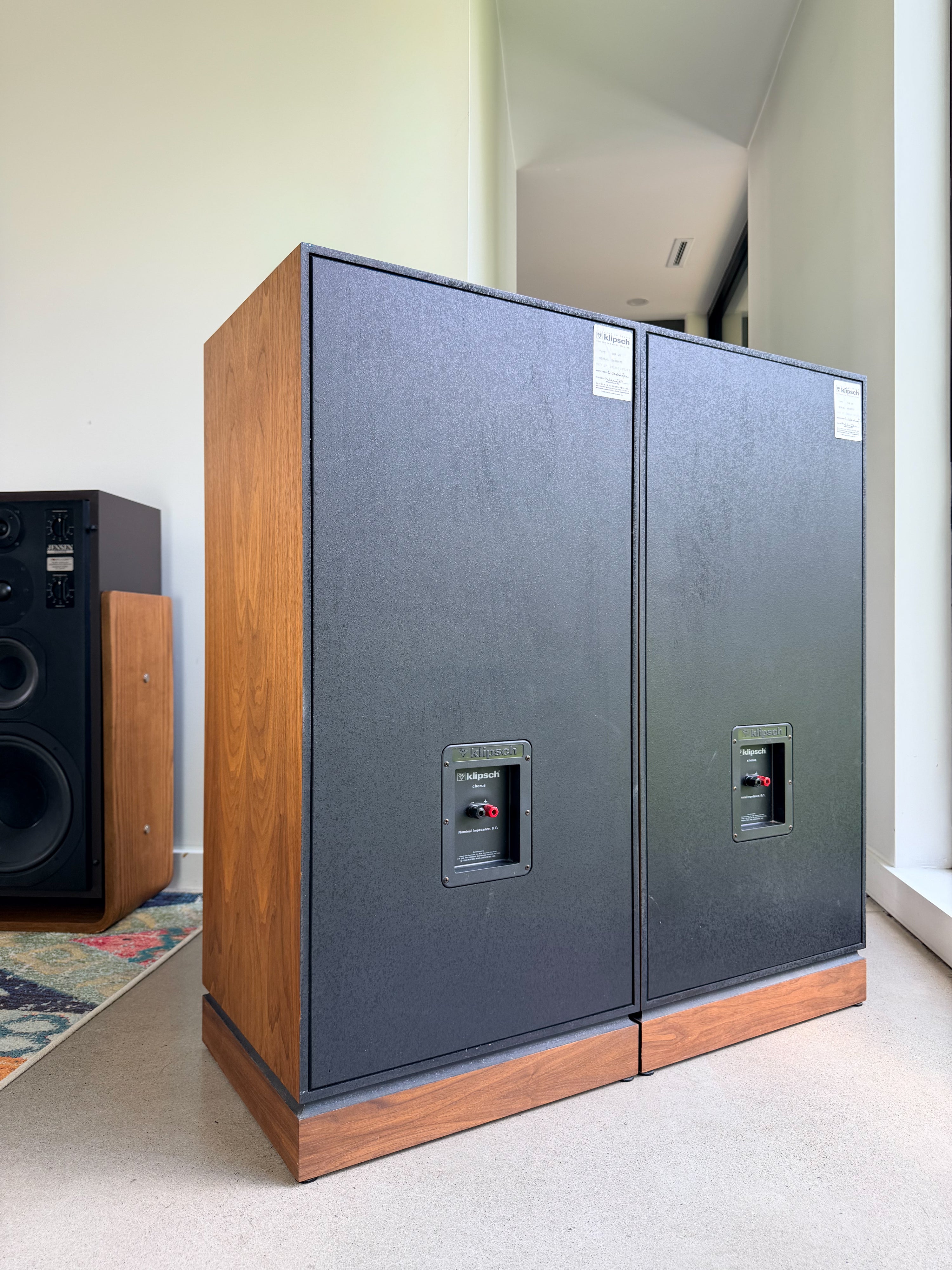 Klipsch Chorus _Floorstanding speakers