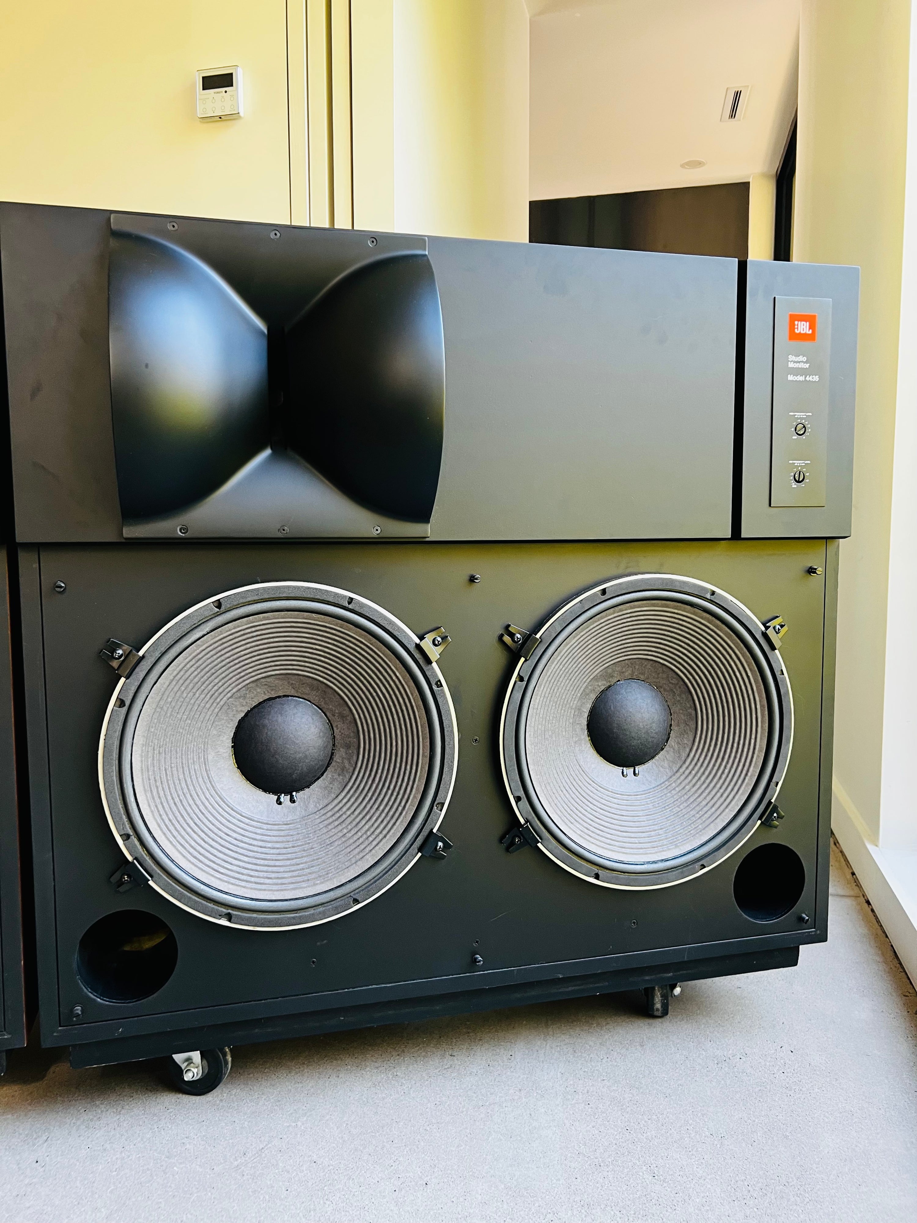 JBL 4435 _Haut-Parleurs de plancher