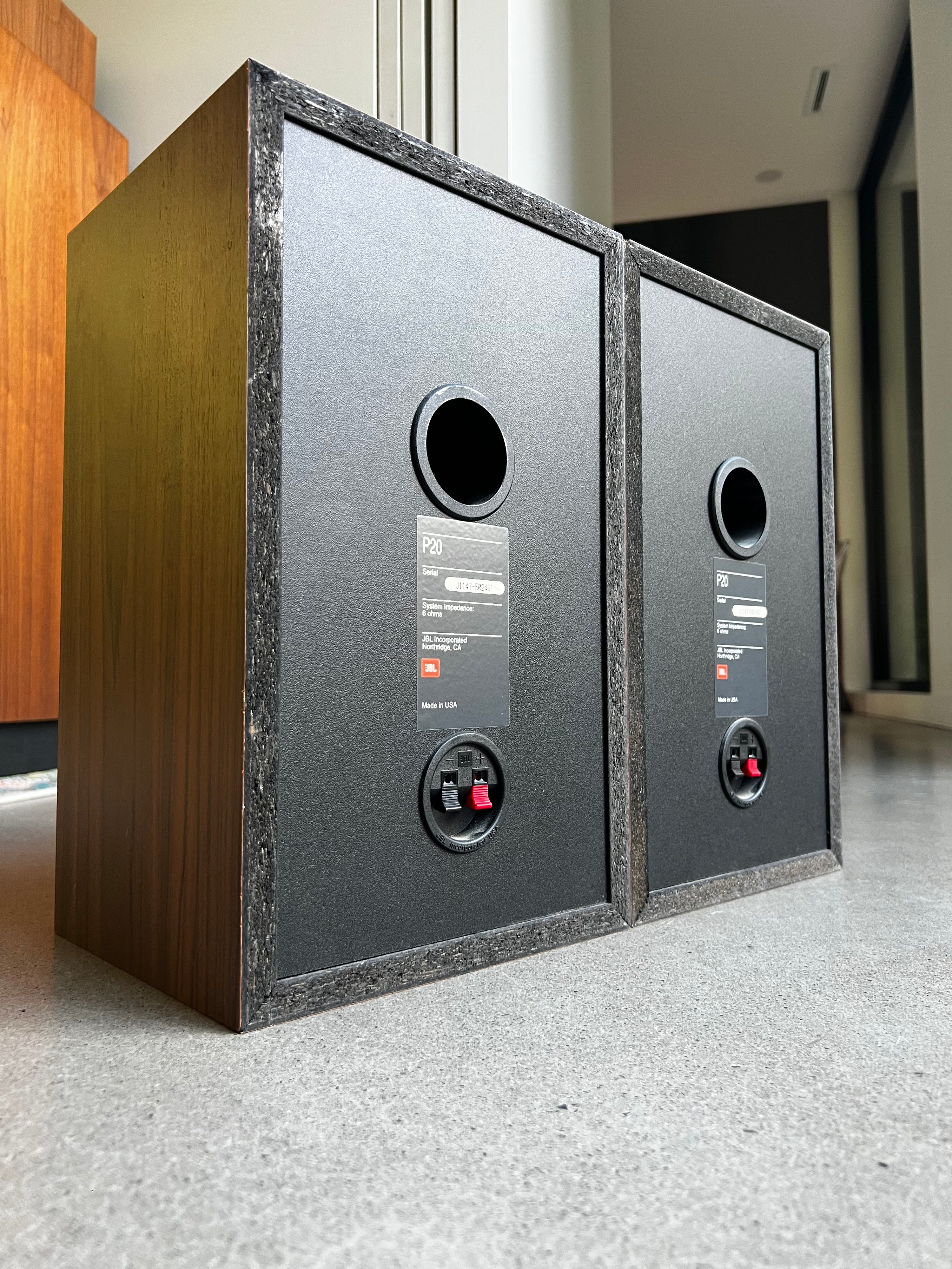 JBL P20 _Haut-Parleurs d’étagère