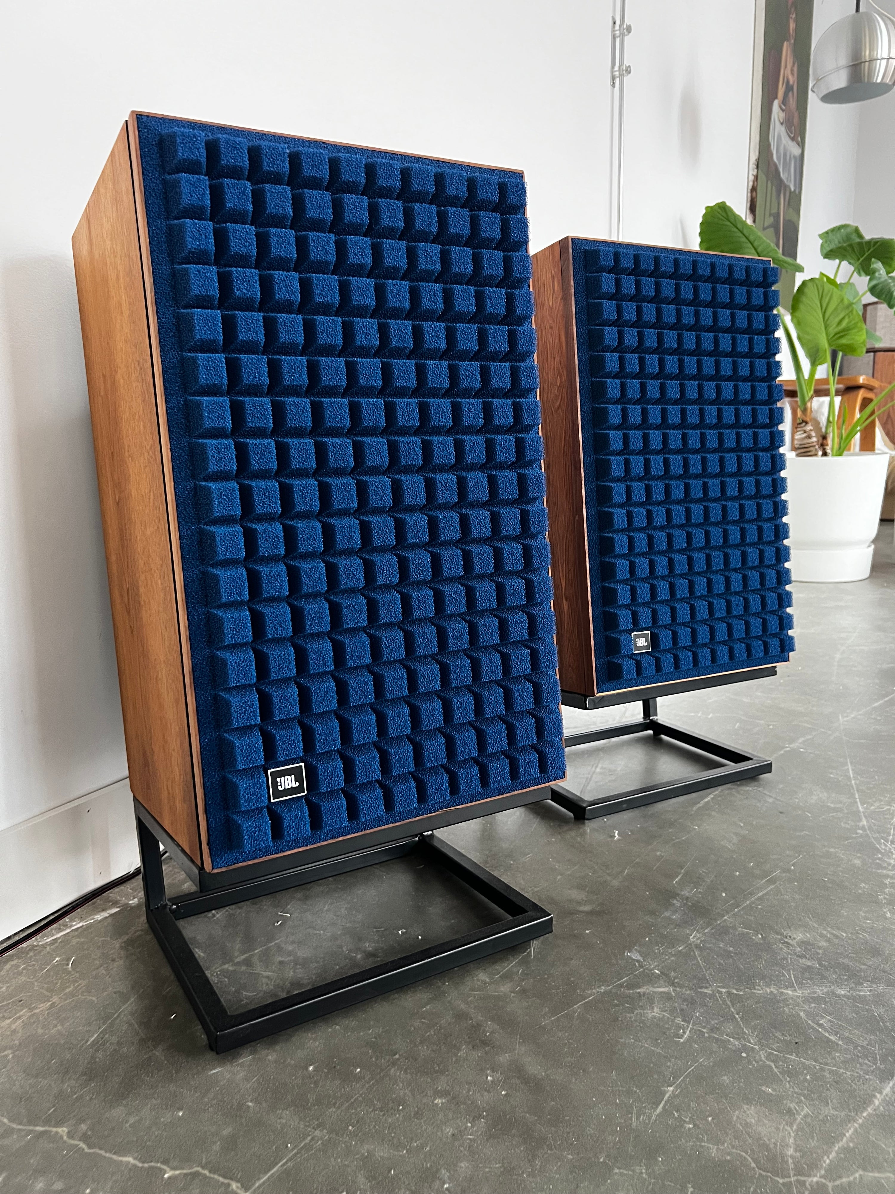 JBL L100 _Haut-Parleurs de plancher (grilles noires)