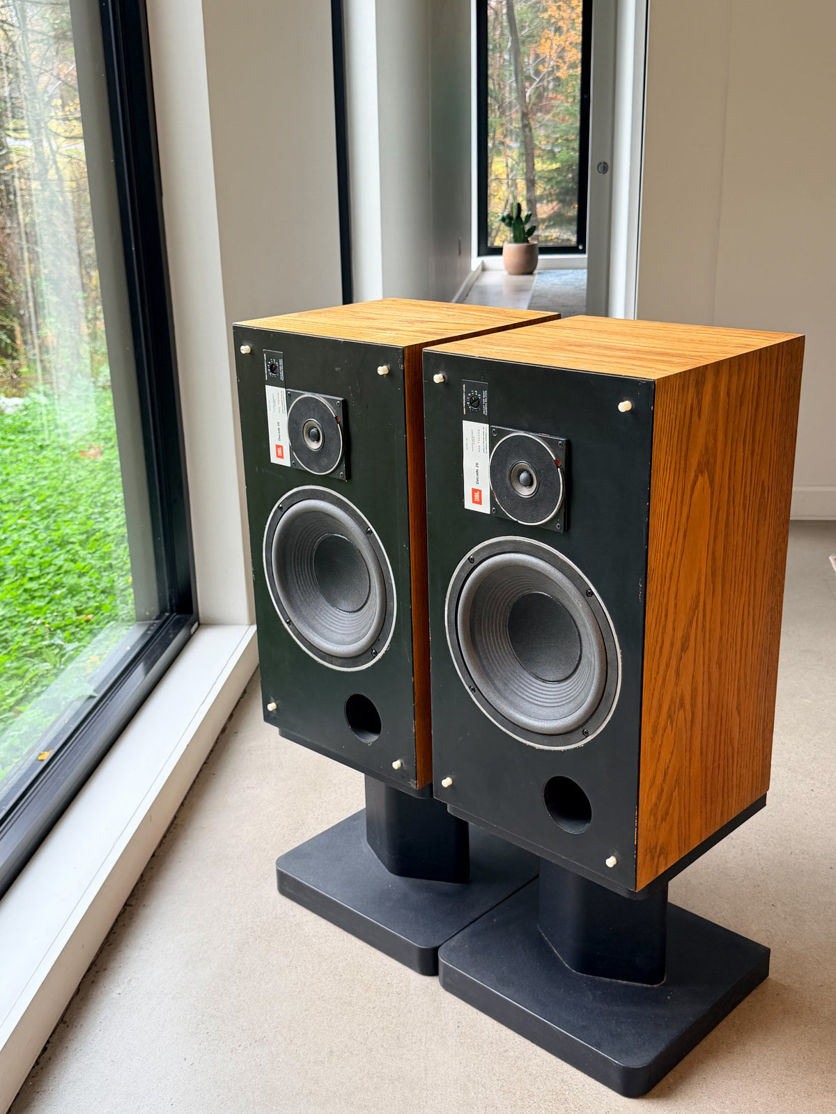 JBL Decade L26 _ Bookshelf Speakers