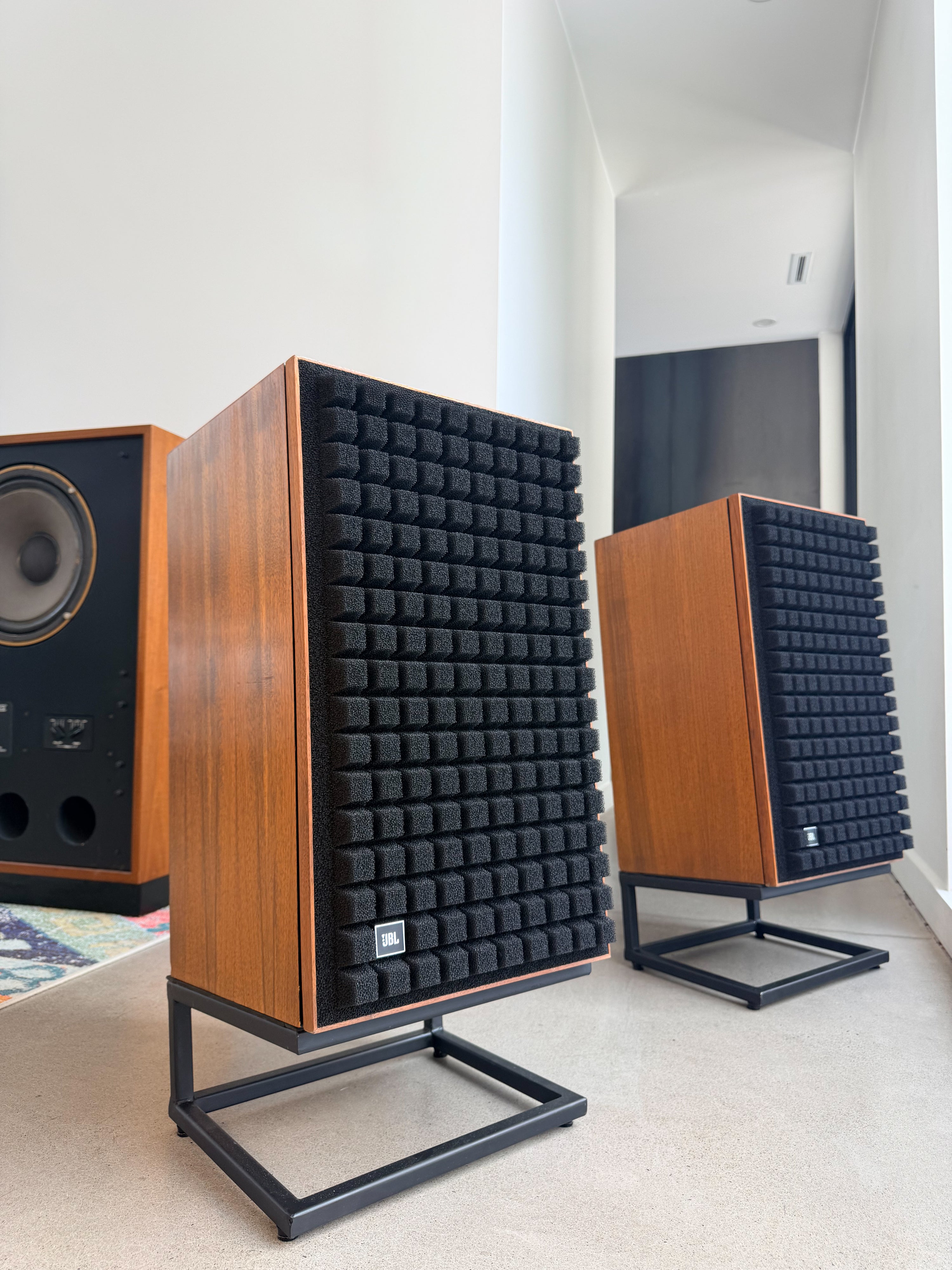 JBL L100 _Floorstanding speakers