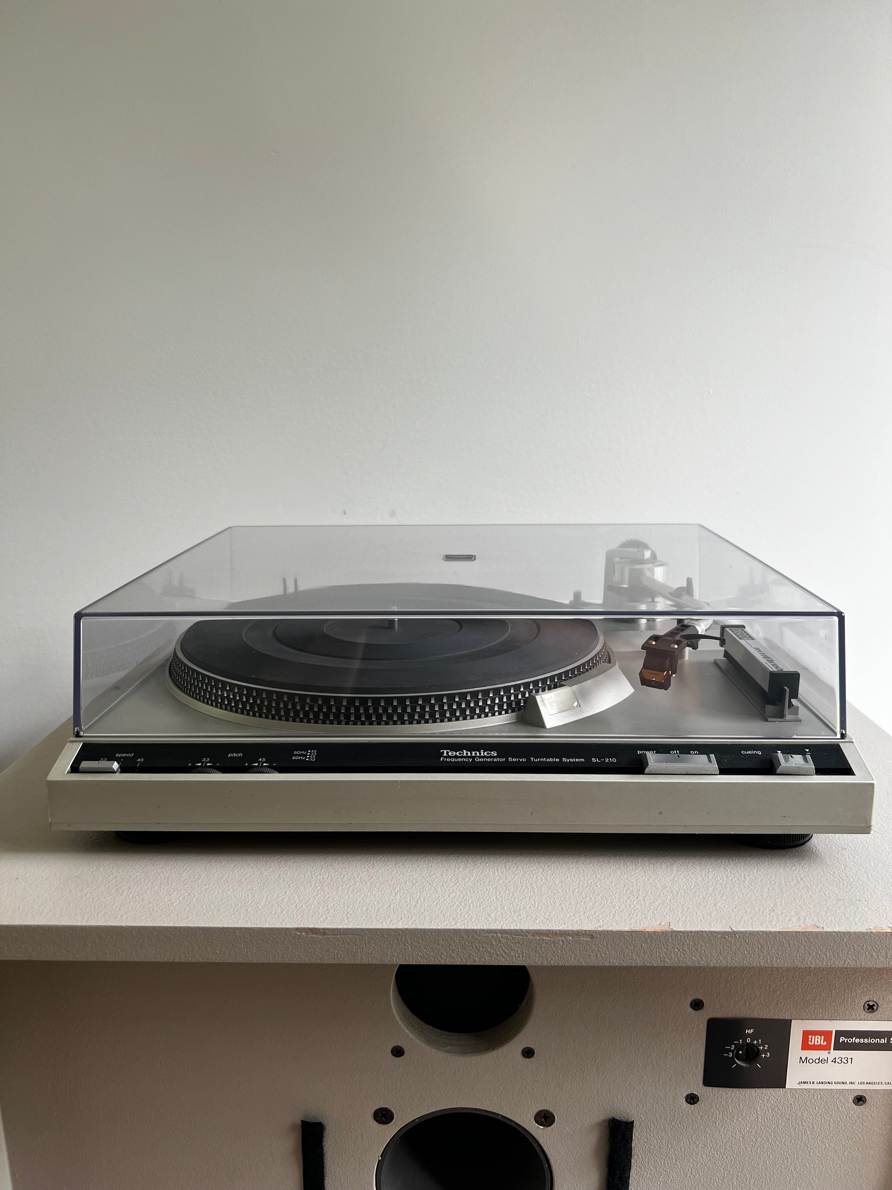 Techinics SL-210 _Table tournante à courroie