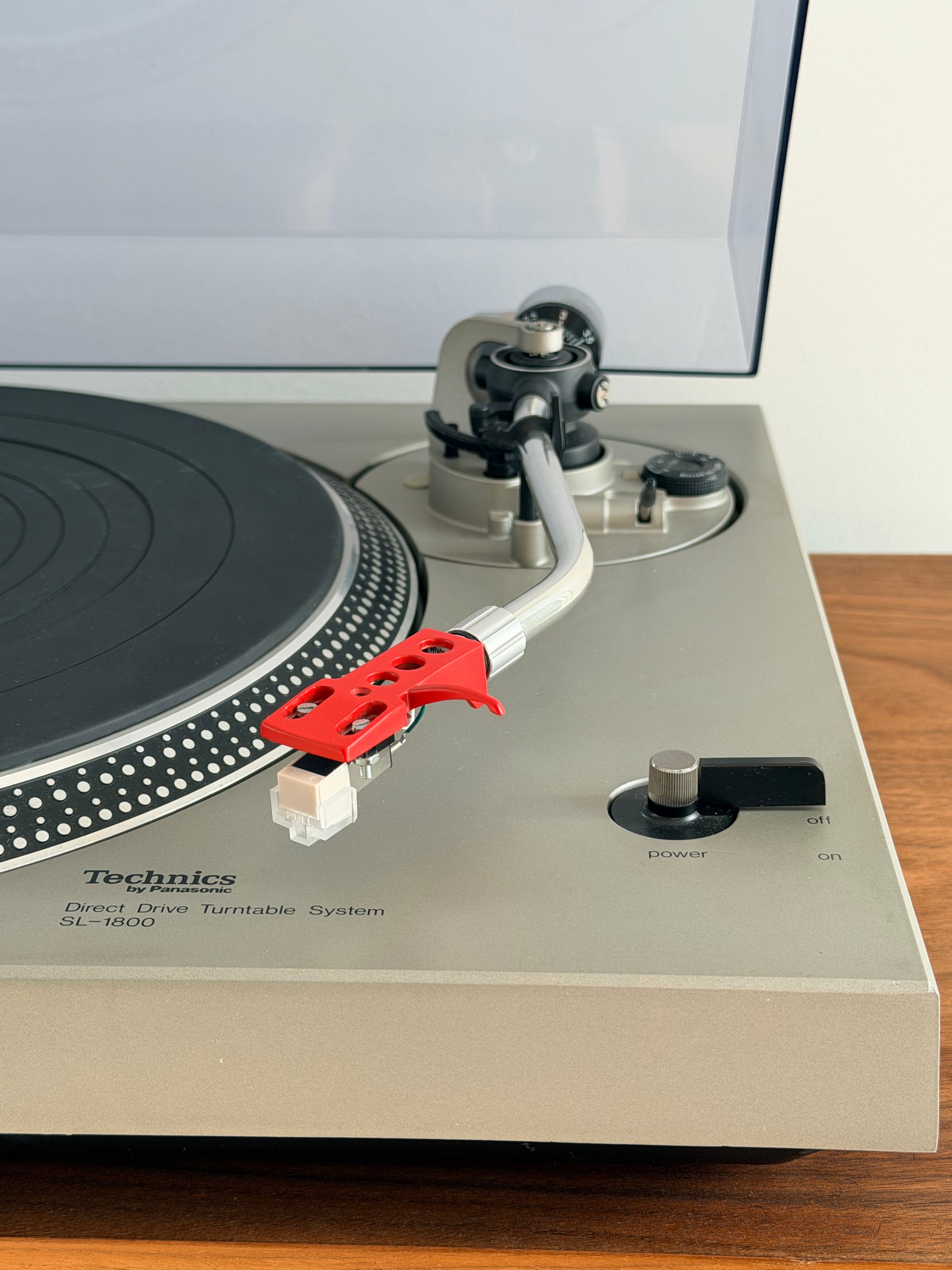 Techinics SL-1800 MK1 _Table tournante à entraînement direct