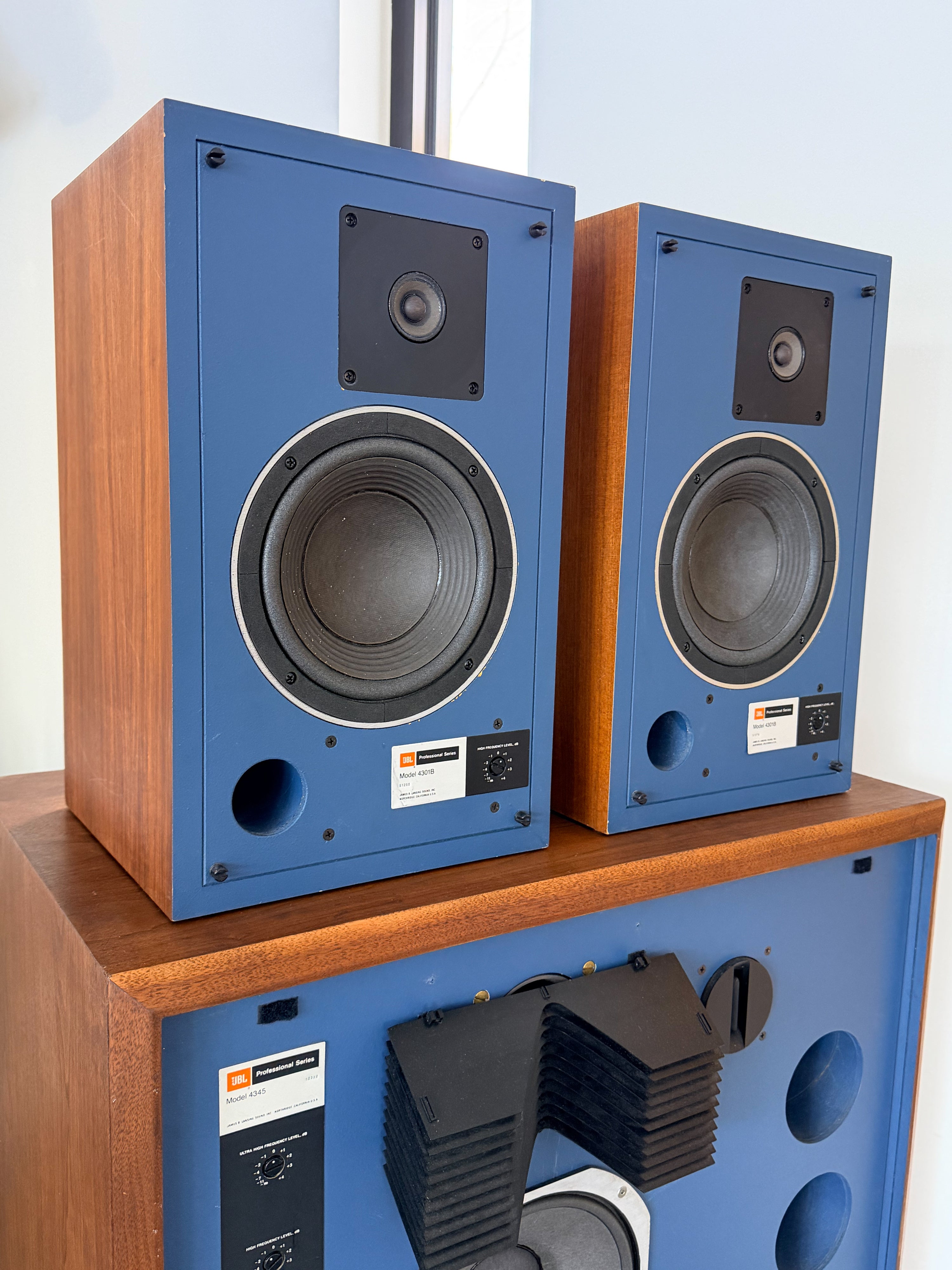 JBL 4301B  _Haut-parleurs d’étagère