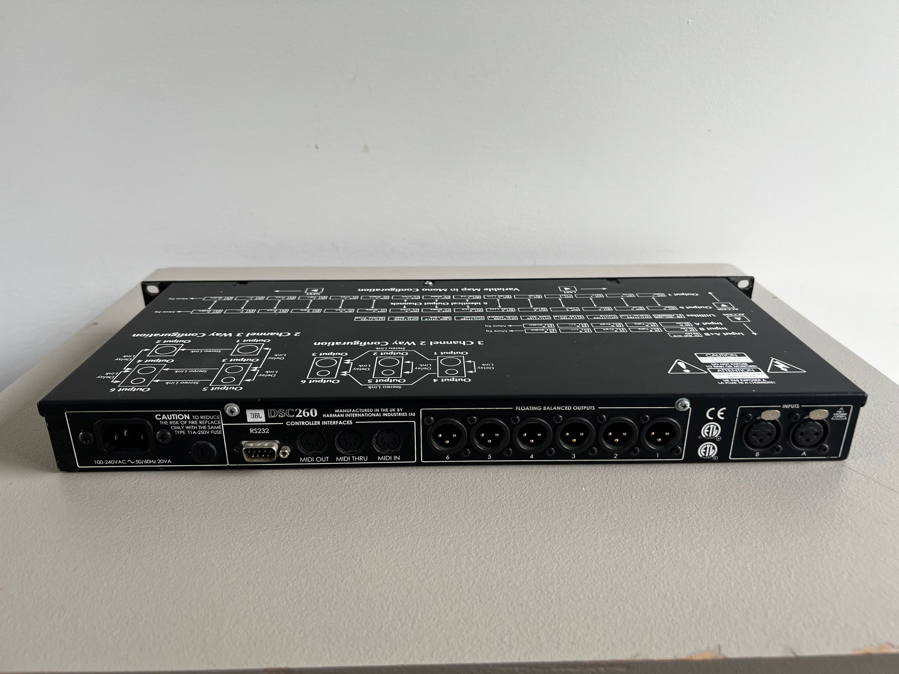 JBL DSC-260 _Processeur digital