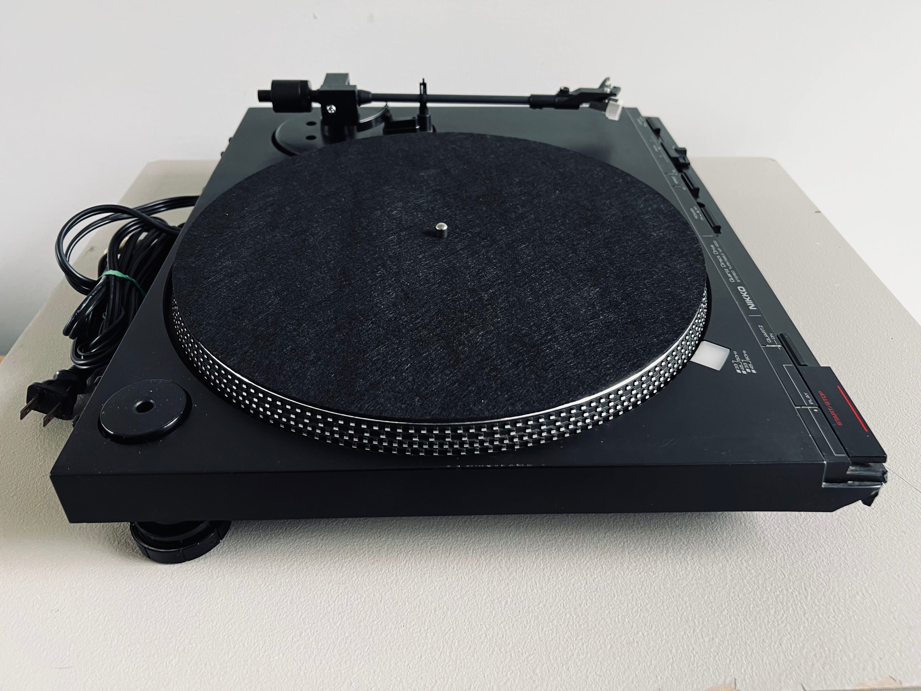 Nikko NP-1000 Direct Drive Turntable