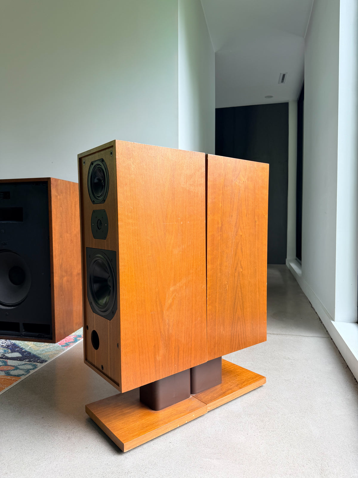 Bowers & Wilkins DM2 Series II _Floorstanding speakers
