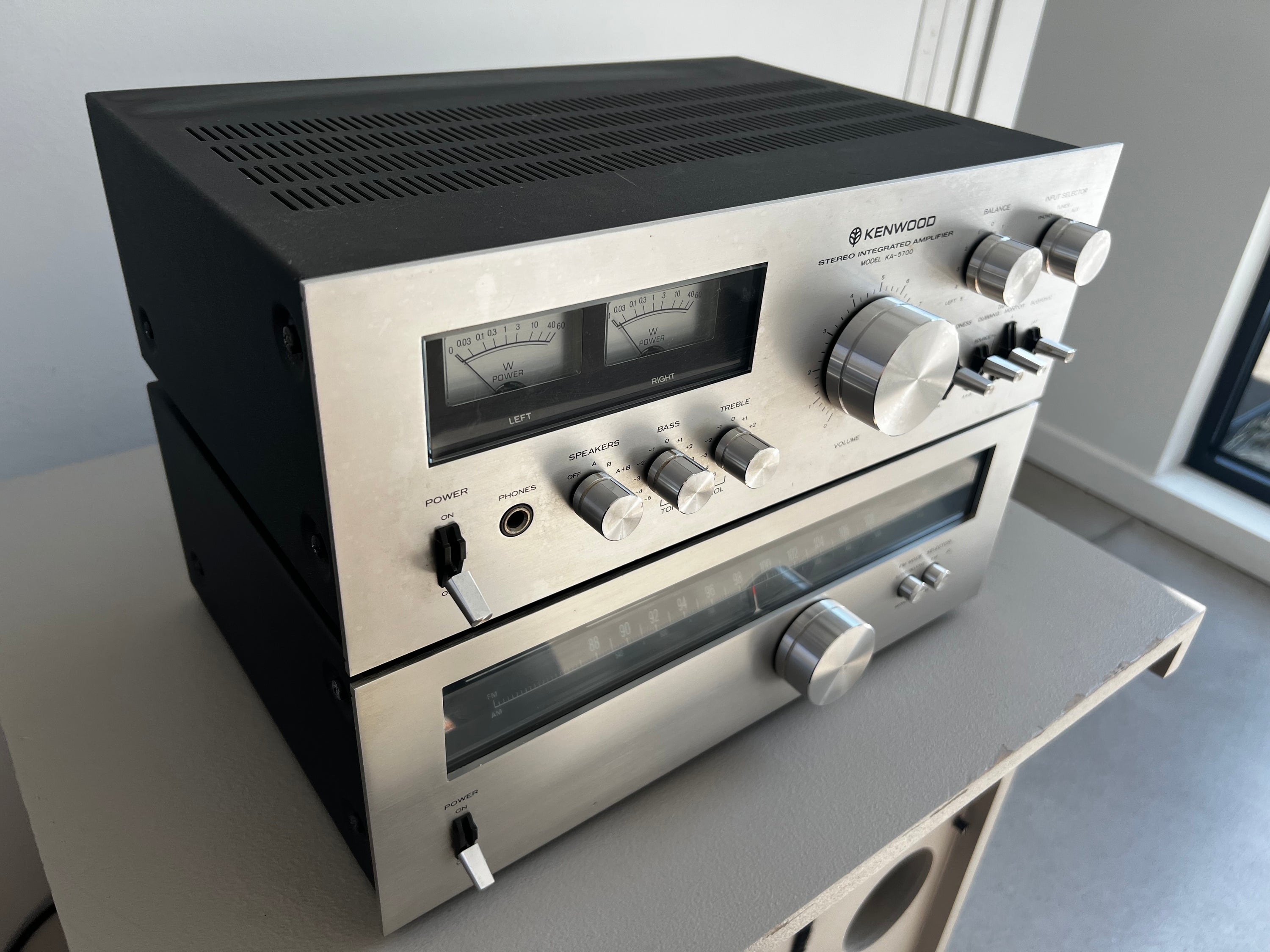 Kenwood KA-5700 _ Amplificateur intégré (40wpc)