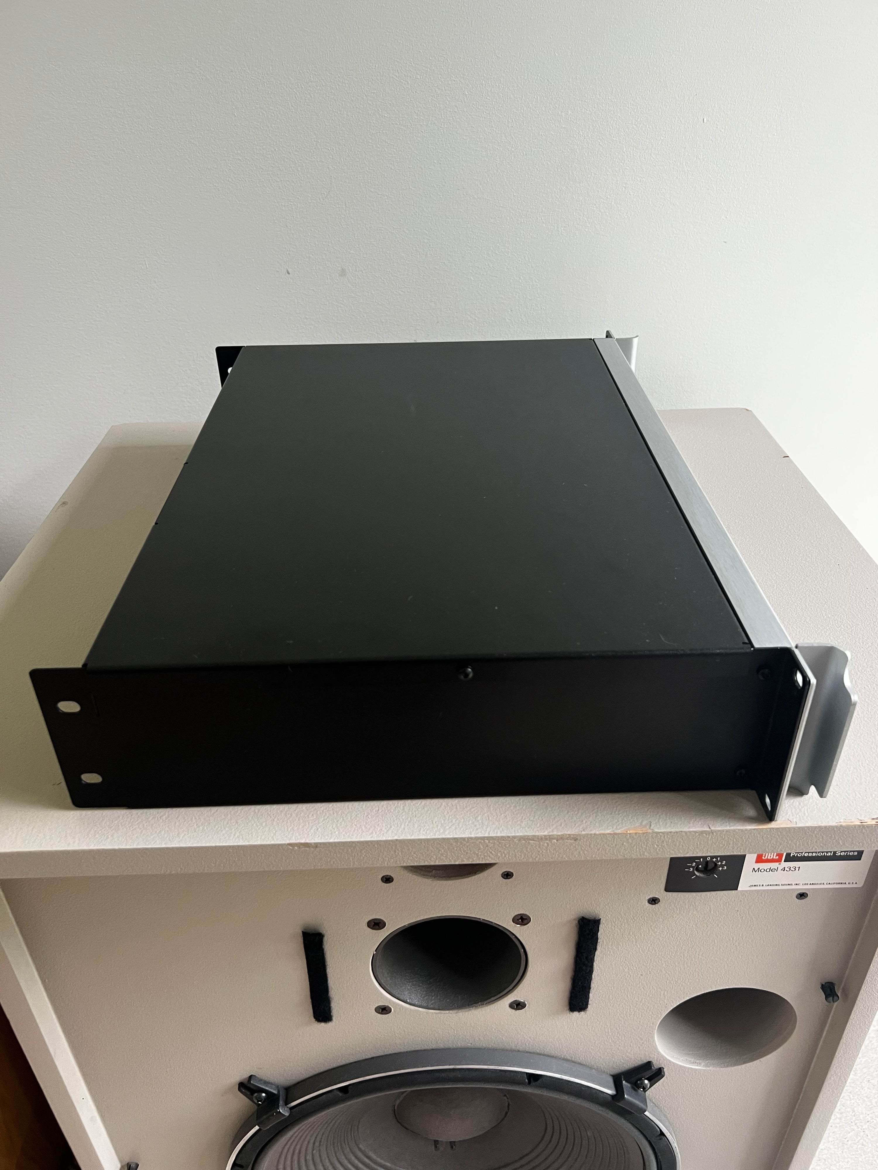 Crown Xti-2000 _Amplificateur de puissance