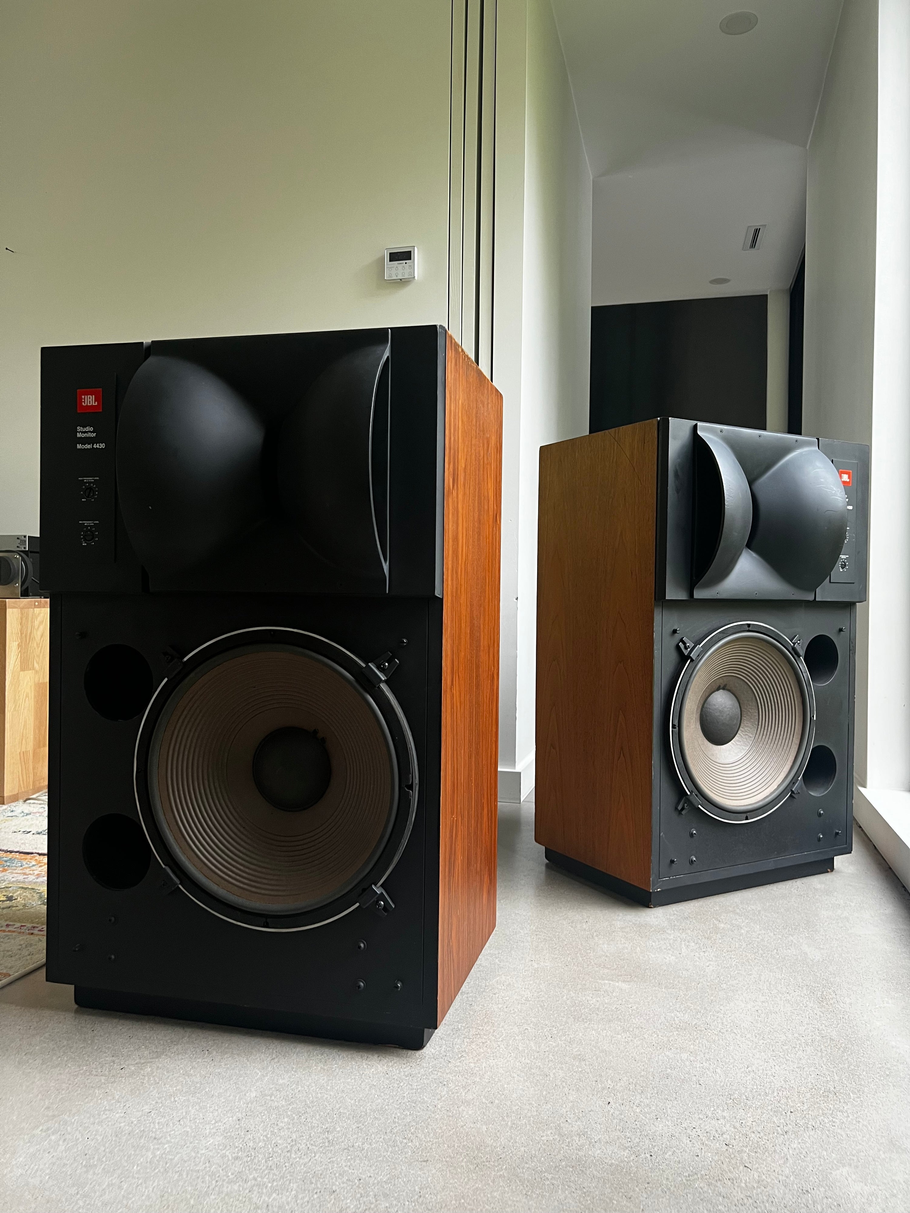 JBL 4430 _Haut-Parleurs de plancher