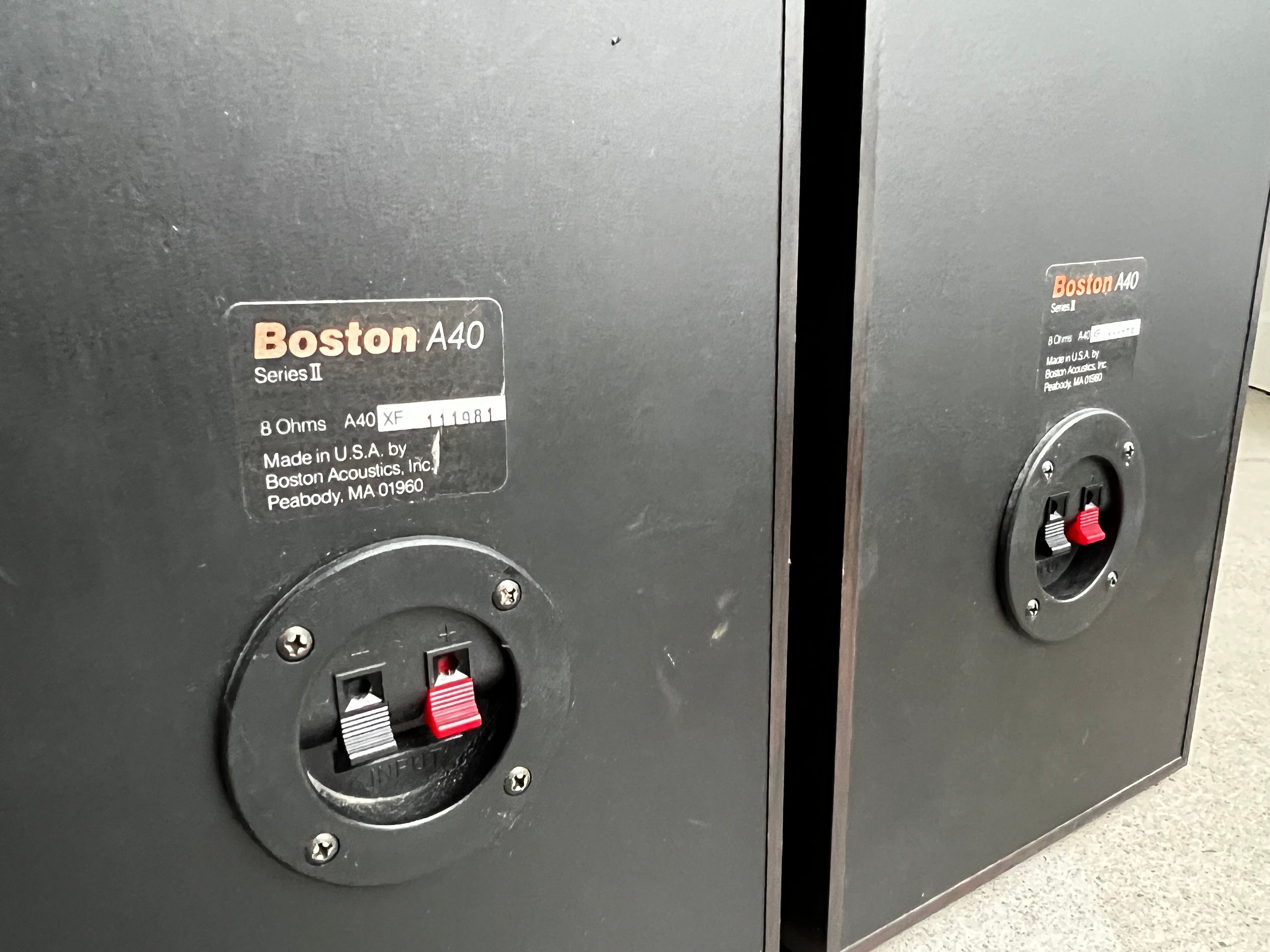 Boston acoustics A40_Haut-Parleurs d’étagère