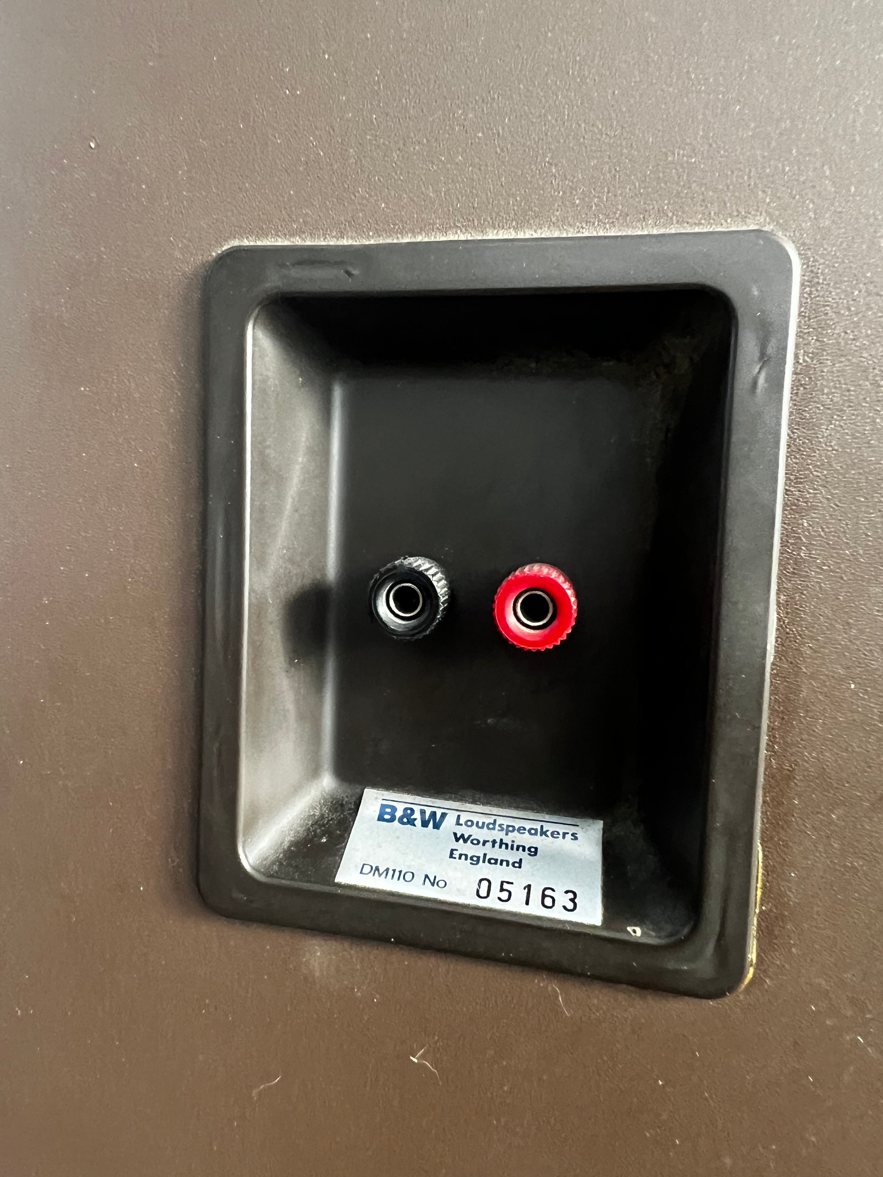 Bowers & Wilkins DM110 _haut-parleurs d’étagère