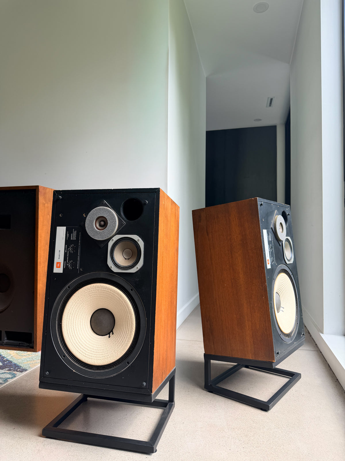 JBL L100 _Floorstanding speakers