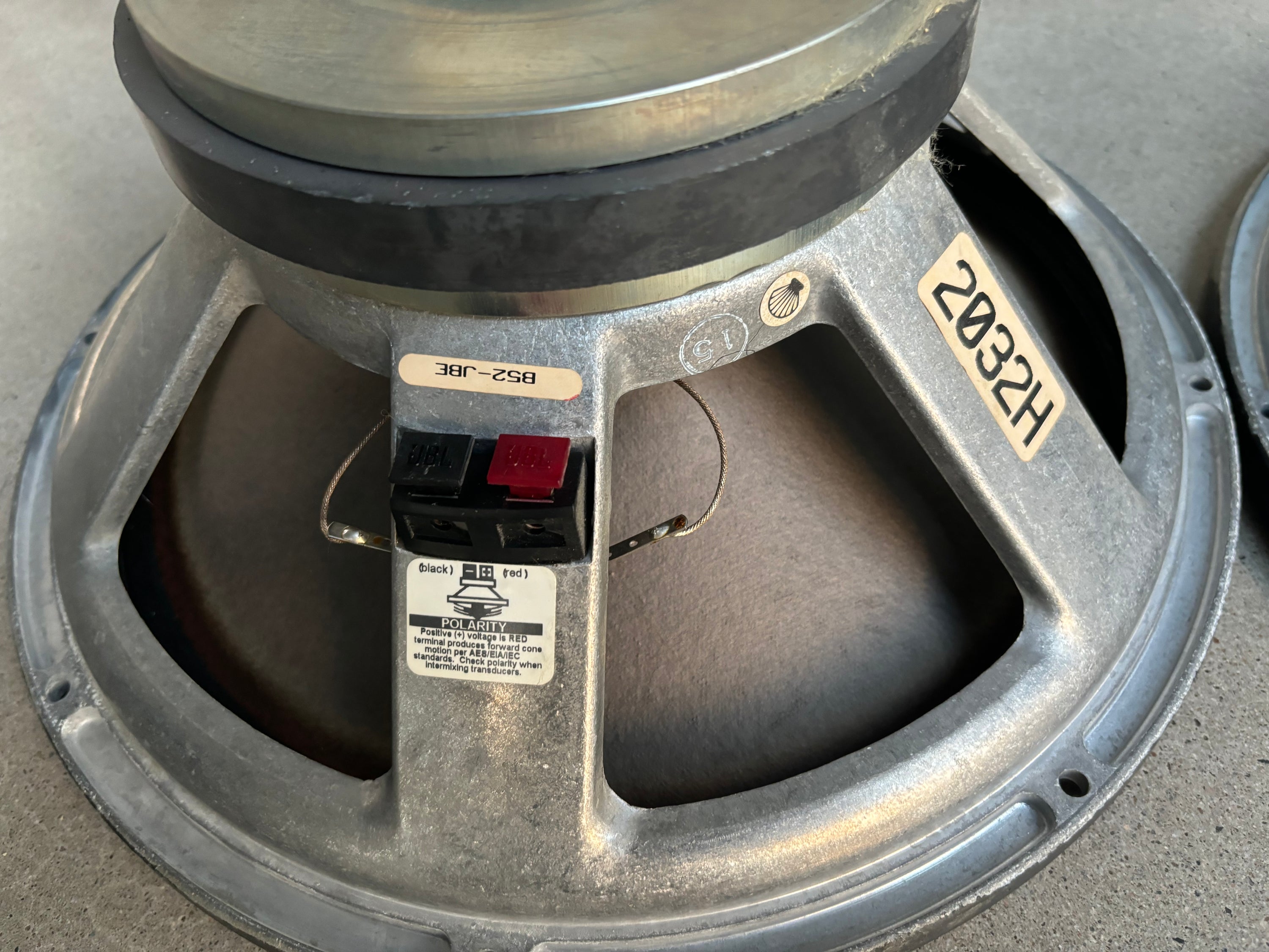 JBL 2032H _Paire Woofers 15’’