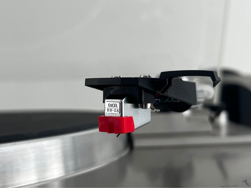 Sansui P-50 _Table tournante à courroie