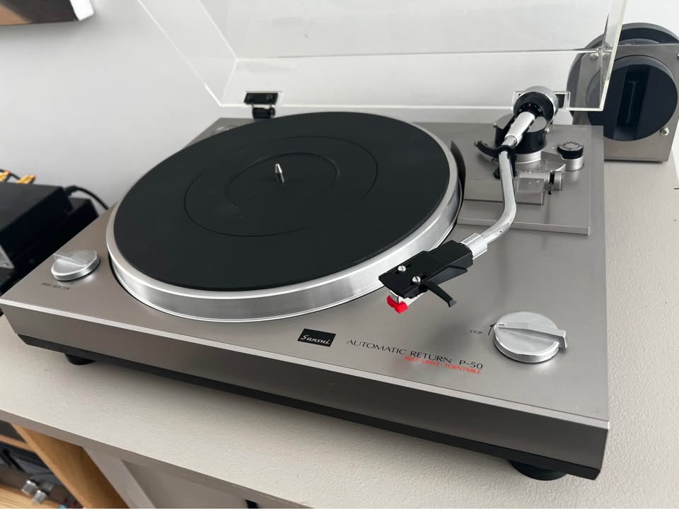 Sansui P-50 _Table tournante à courroie
