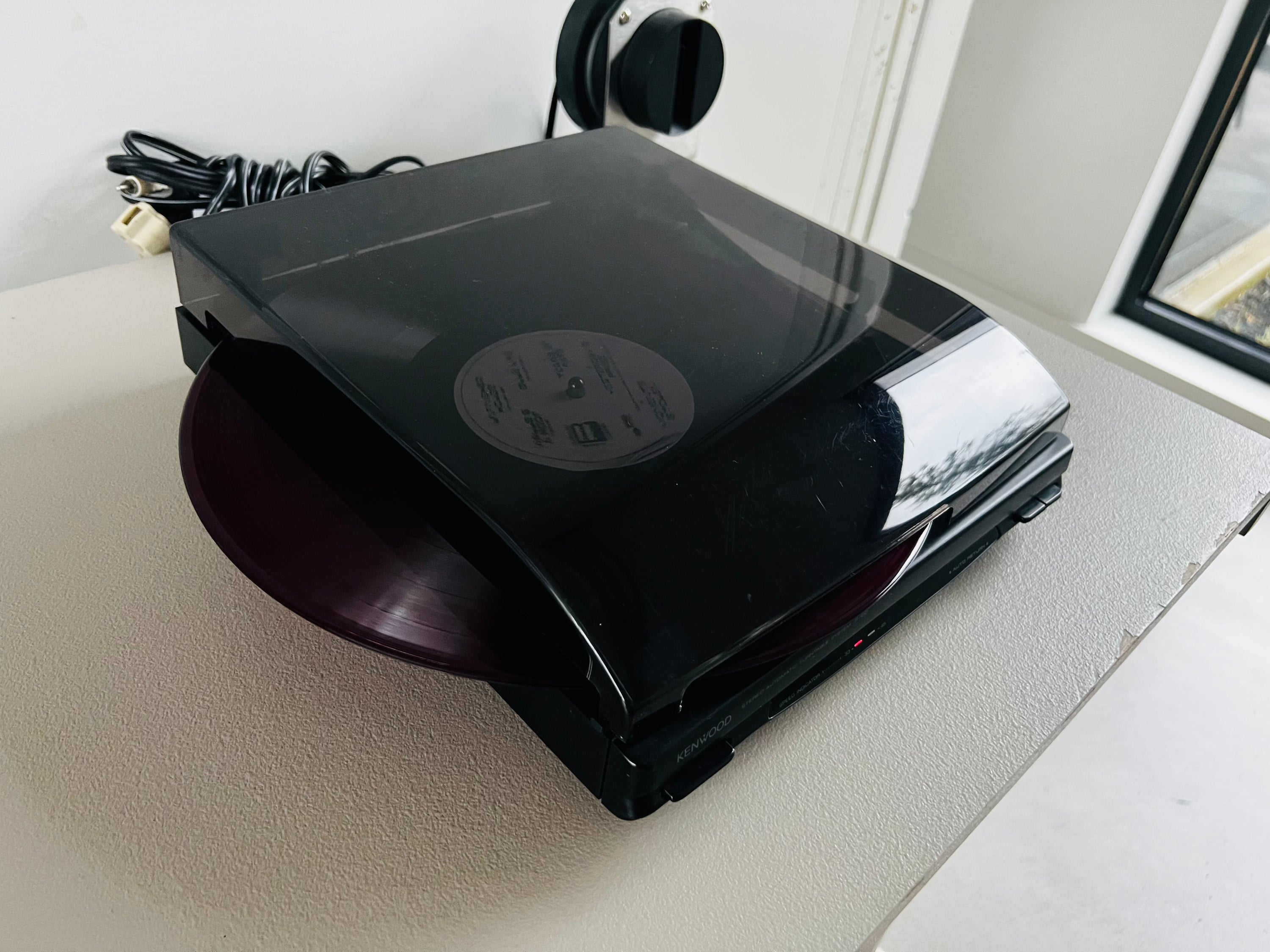 Kenwood P-100 _Table tournante à courroie