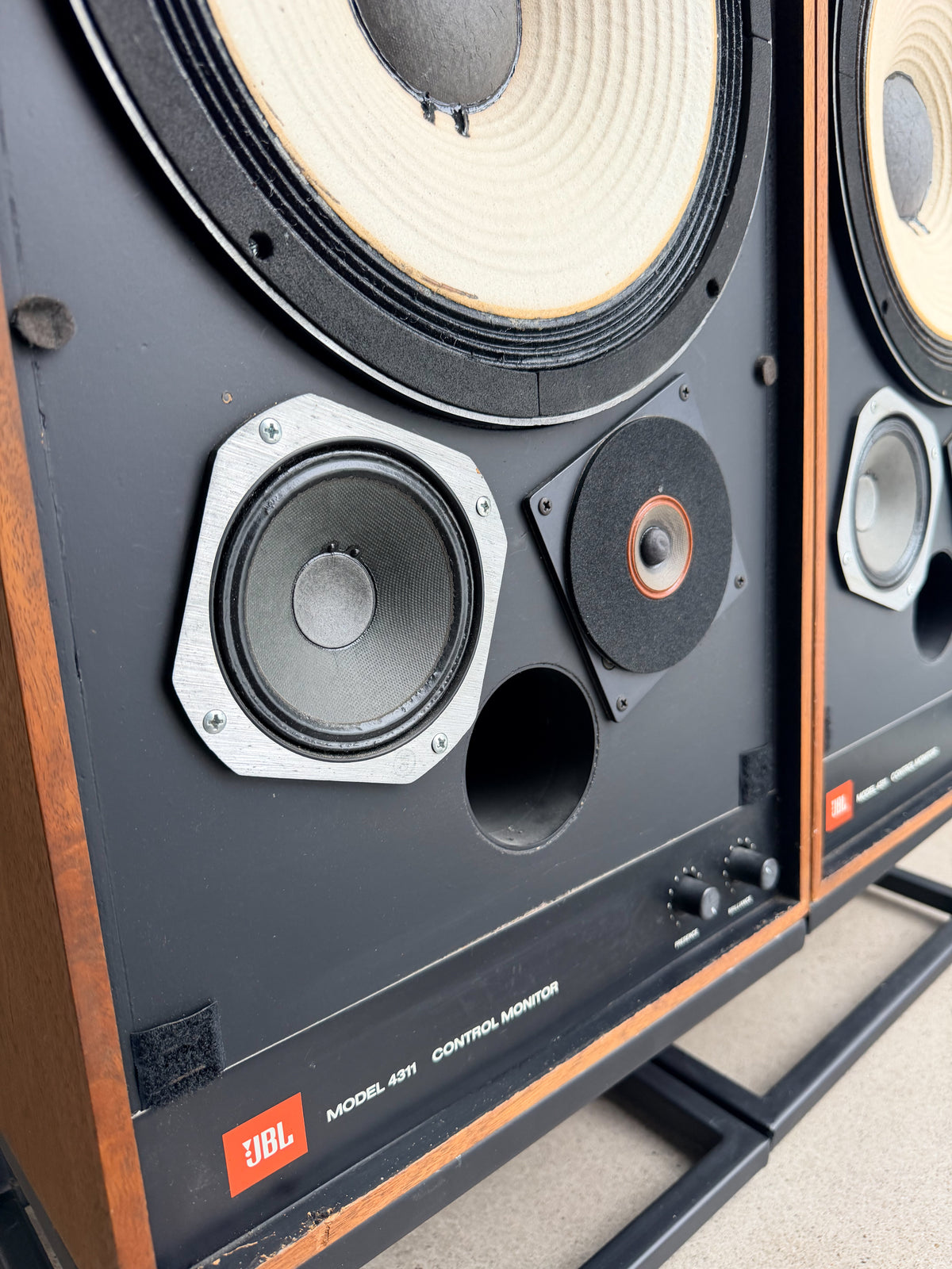 JBL 4311 _studio monitors