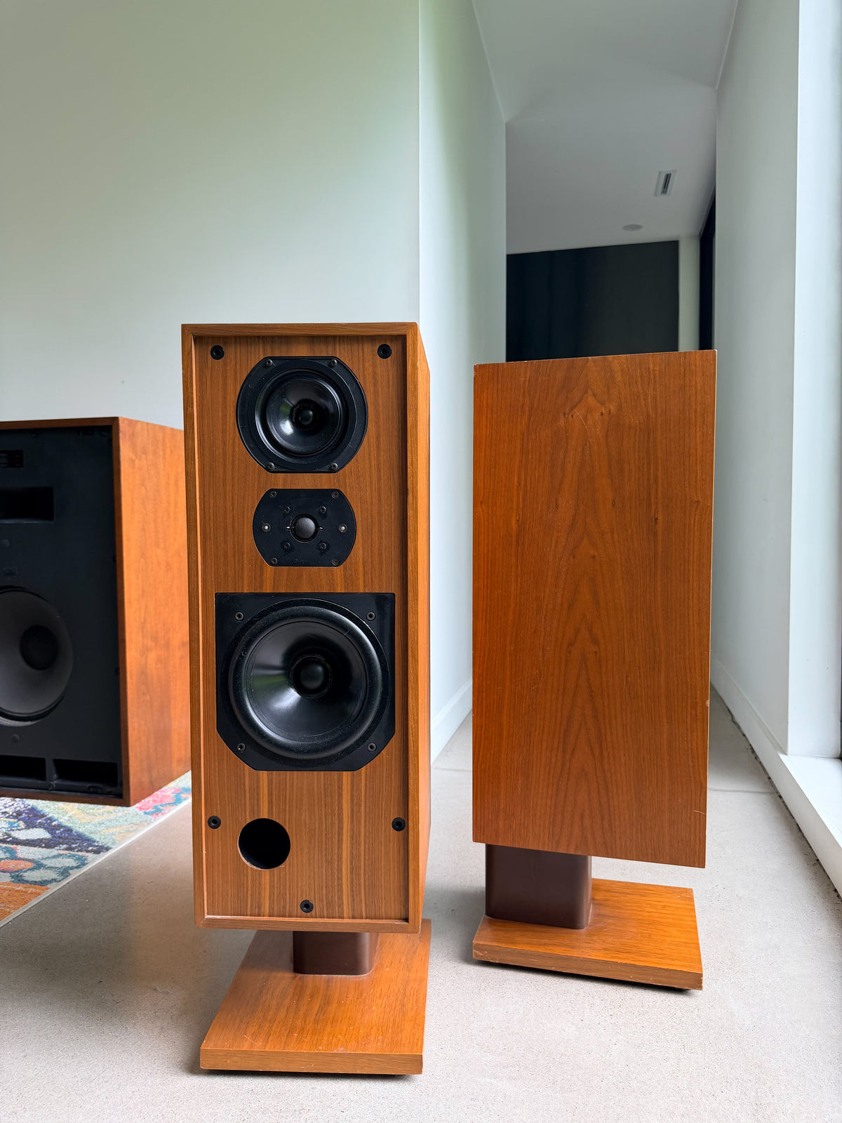 Bowers & Wilkins DM2 Series II _Floorstanding speakers