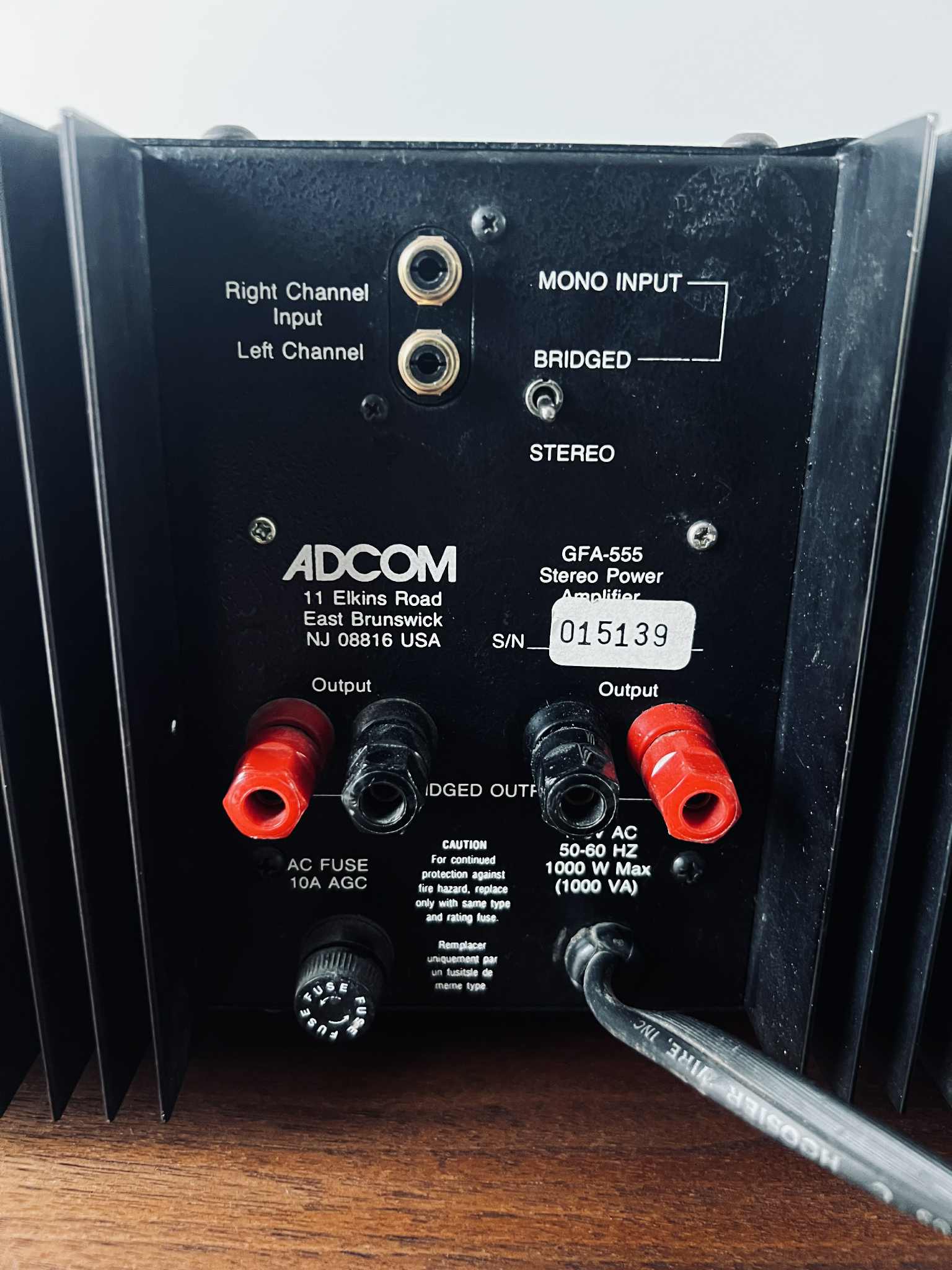 Adcom GFA-555 i _Amplificateur de puissance