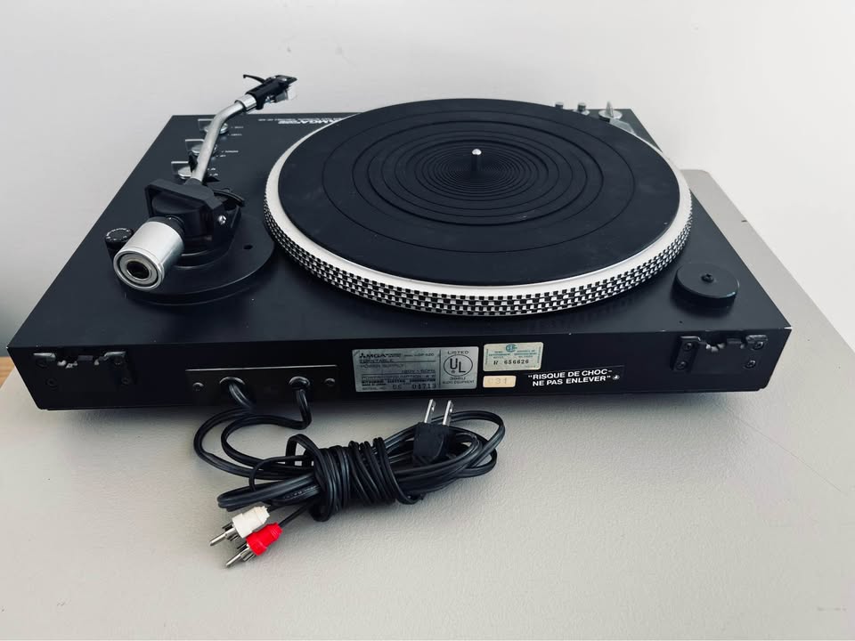 Mitsubishi MGA DP-620 _Table tournante à entraînement direct