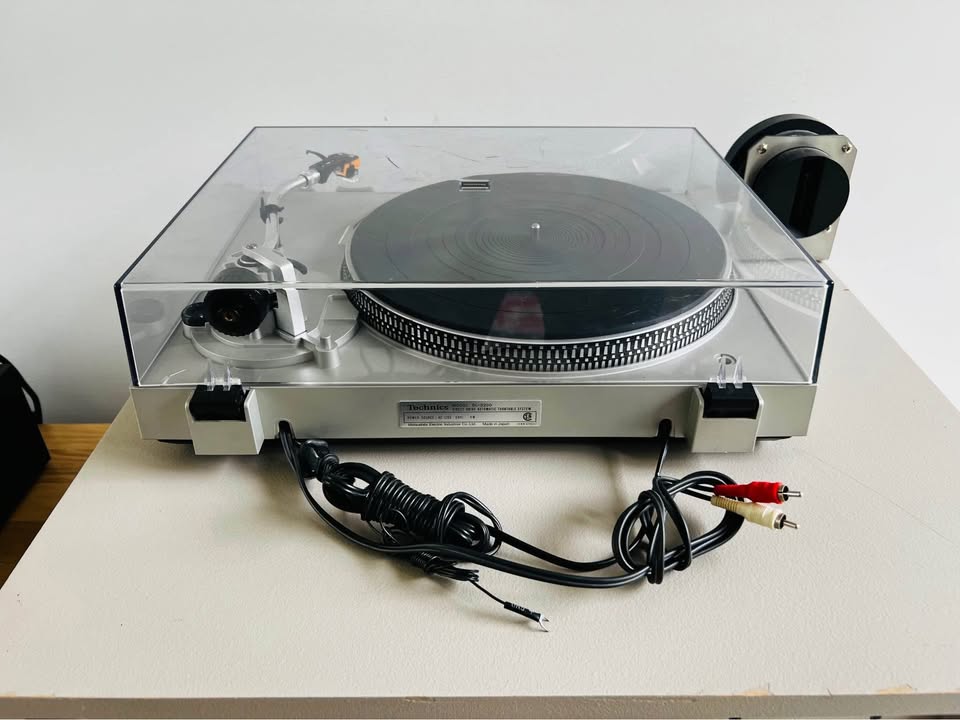 Technics SL-3200 _table tournante à entraînement direct