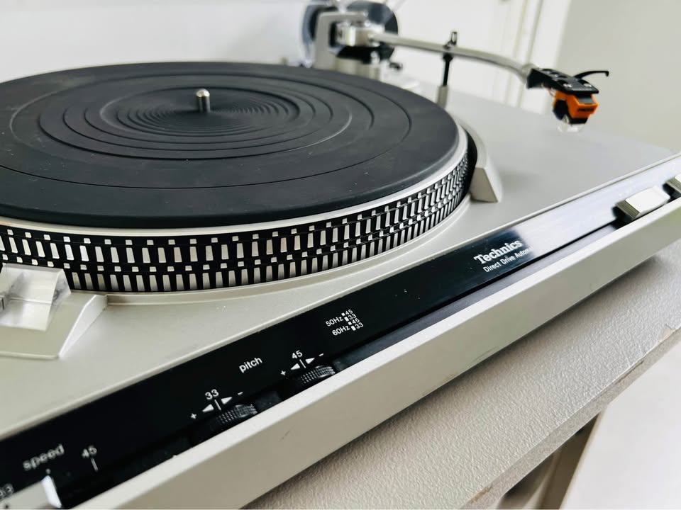 Technics SL-3200 _table tournante à entraînement direct