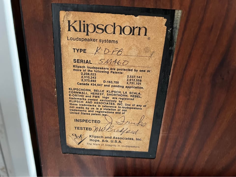 Klipsch Klipschorns  _Haut-parleurs de plancher (Noyer)