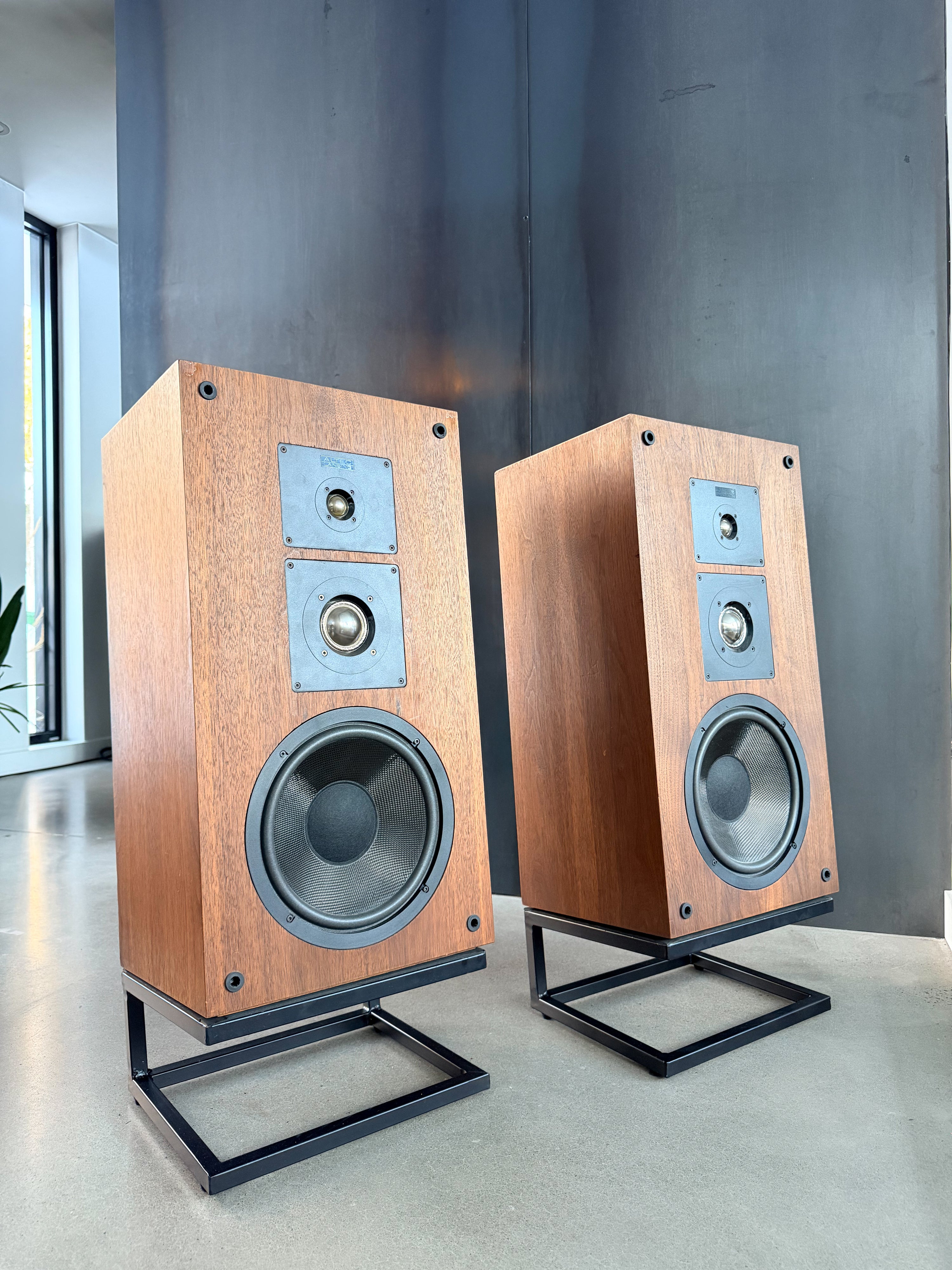 Altec 305 _Haut-Parleurs de plancher