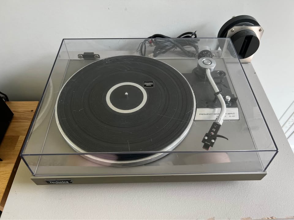 Technics SL-20 _Table tournante à courroie