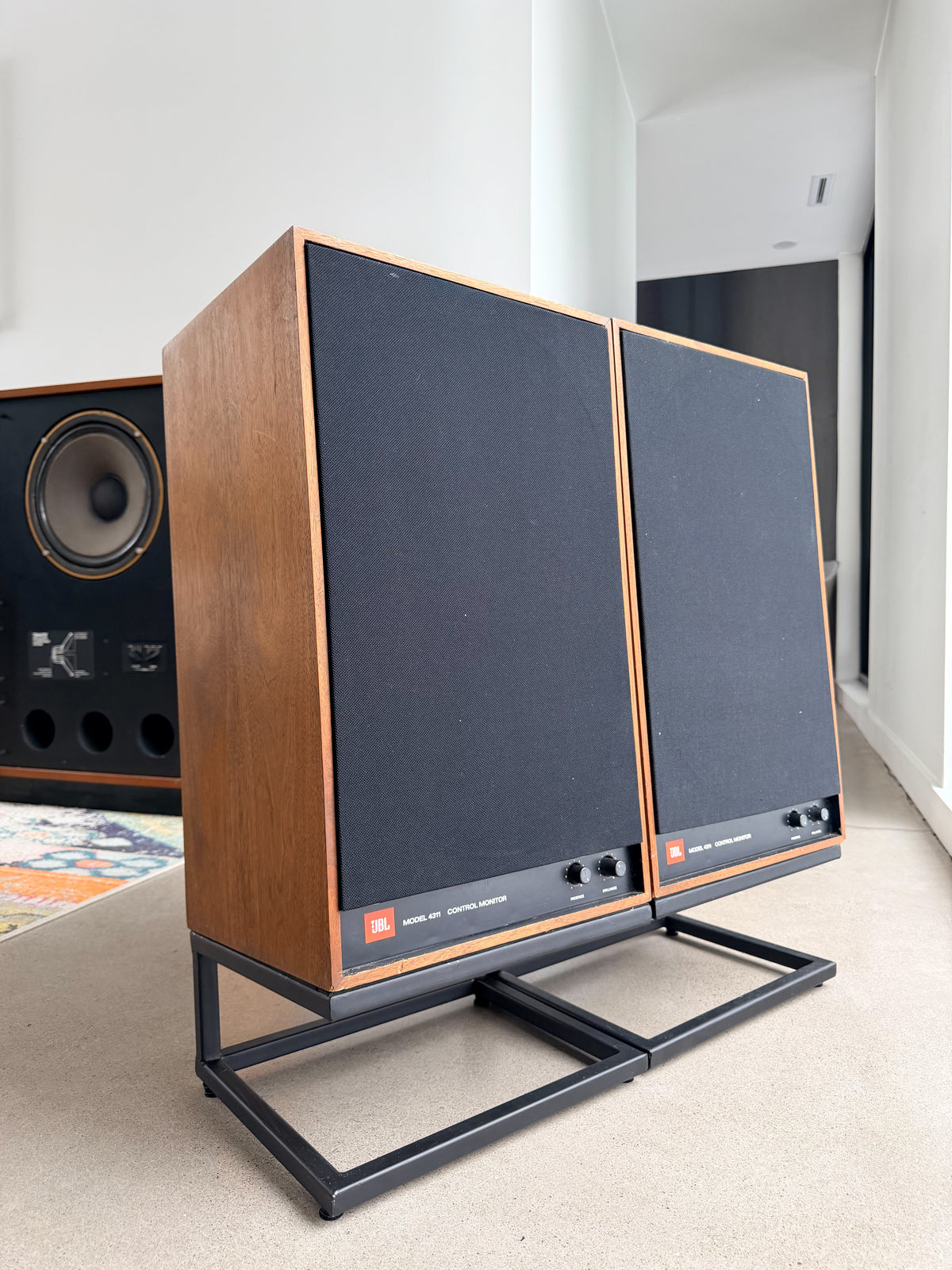 JBL 4311 _studio monitors