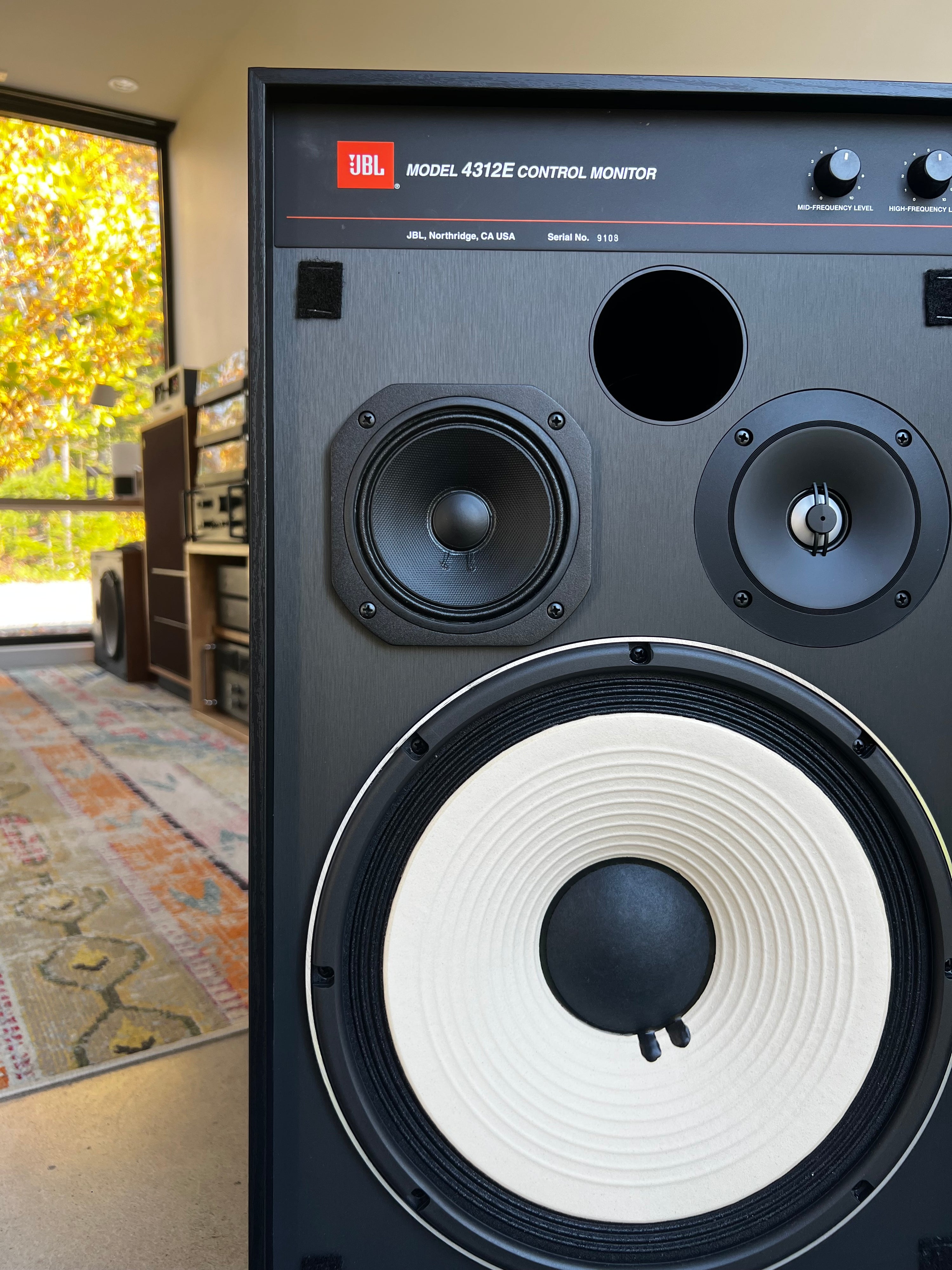 JBL 4312EBK _Haut-Parleurs de plancher