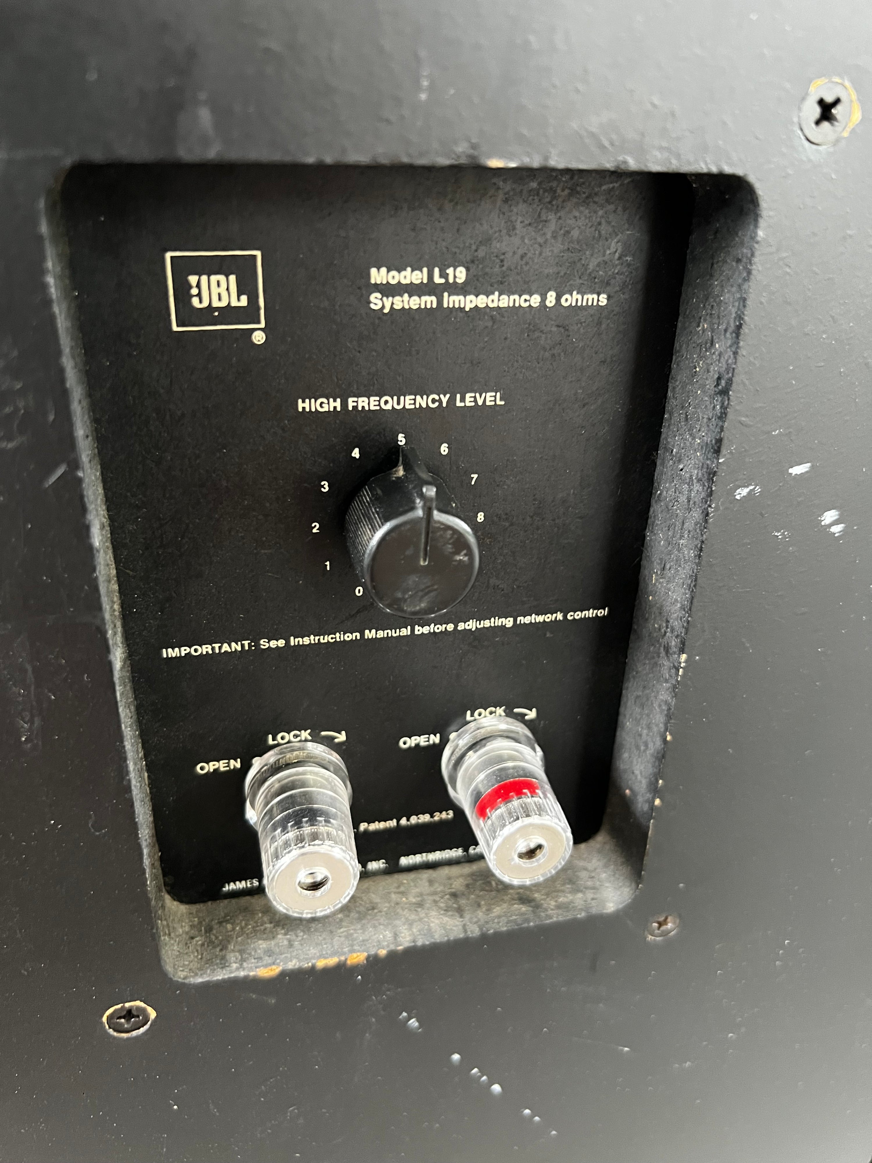 JBL L19 bookshelf speakers
