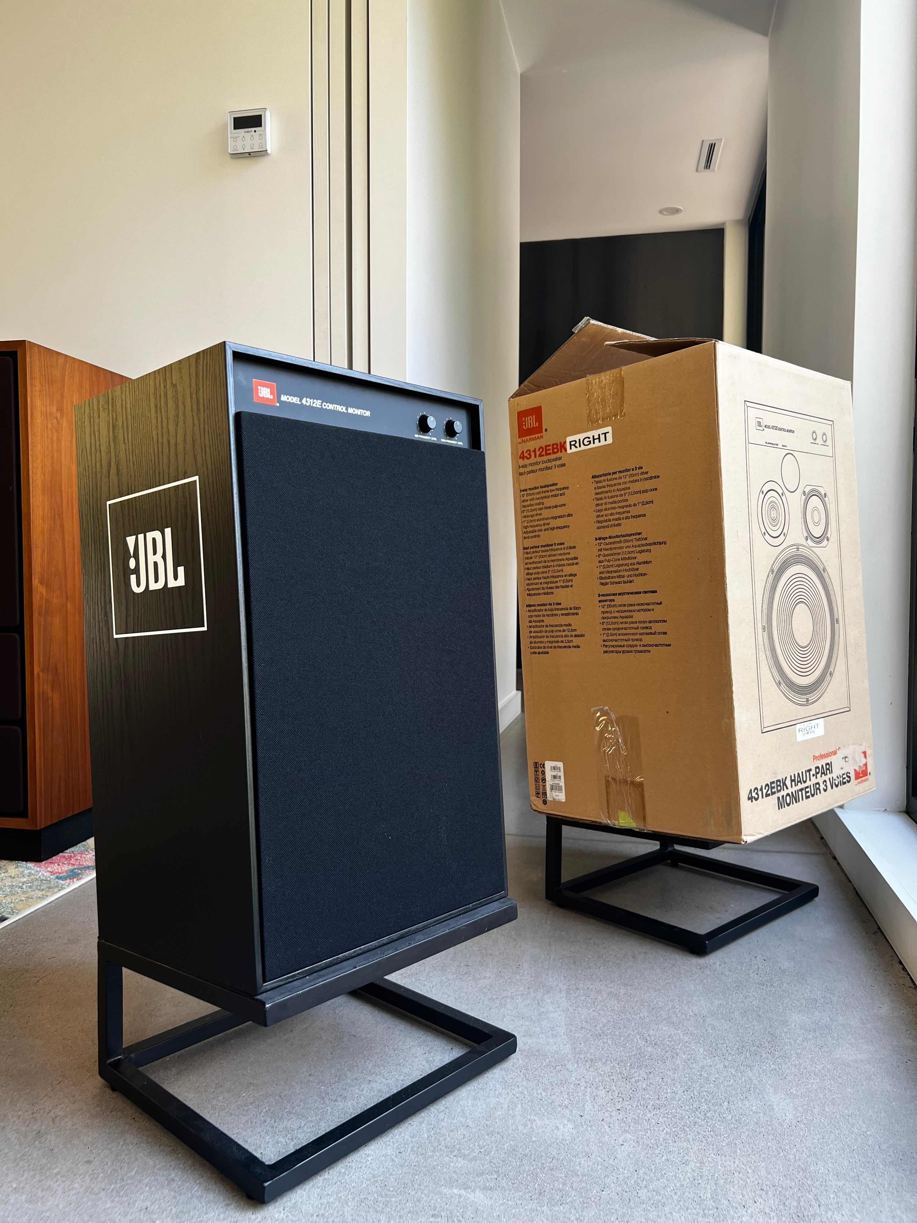 JBL 4312EBK _Haut-Parleurs de plancher