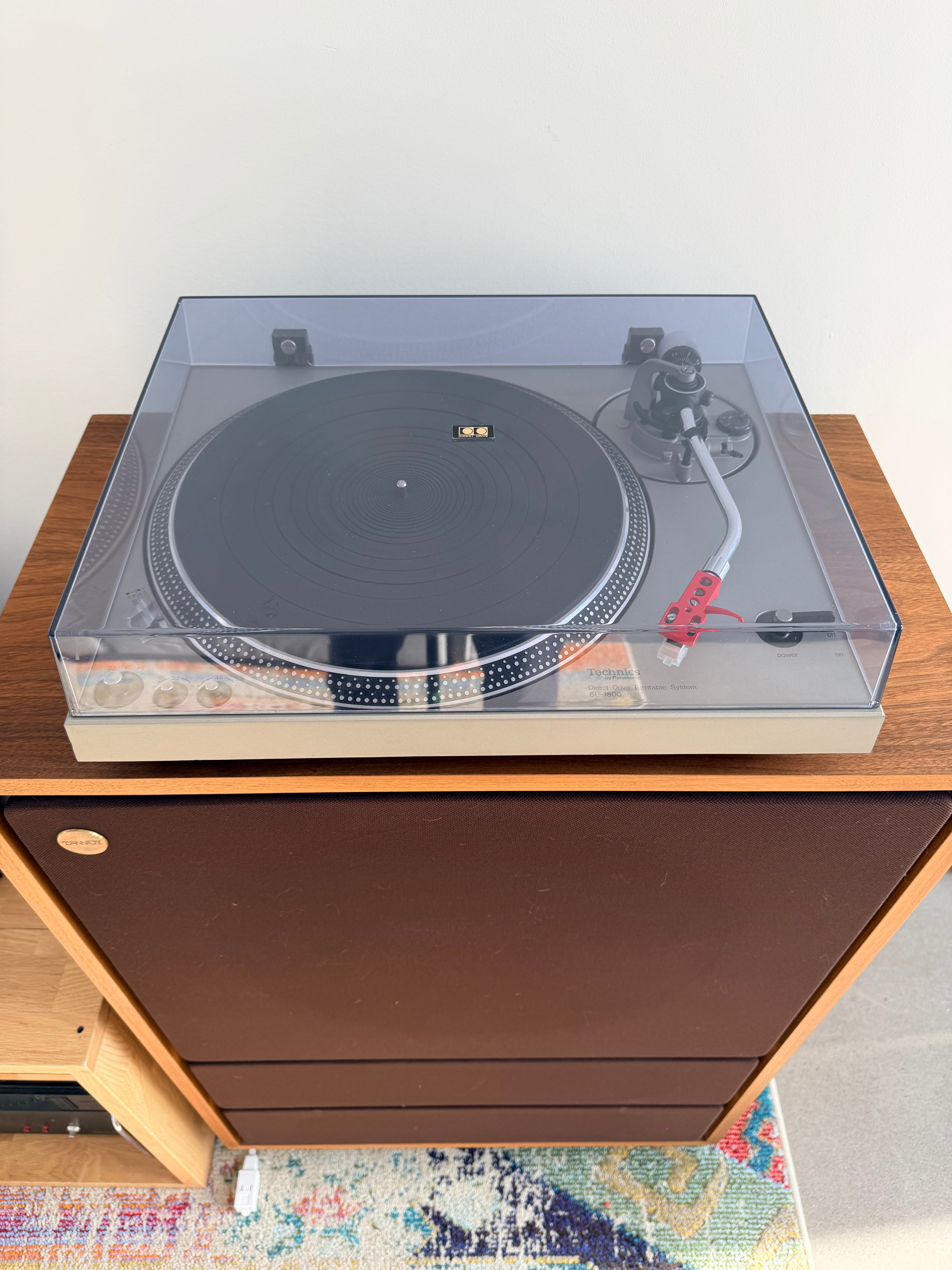 Techinics SL-1800 MK1 _Table tournante à entraînement direct