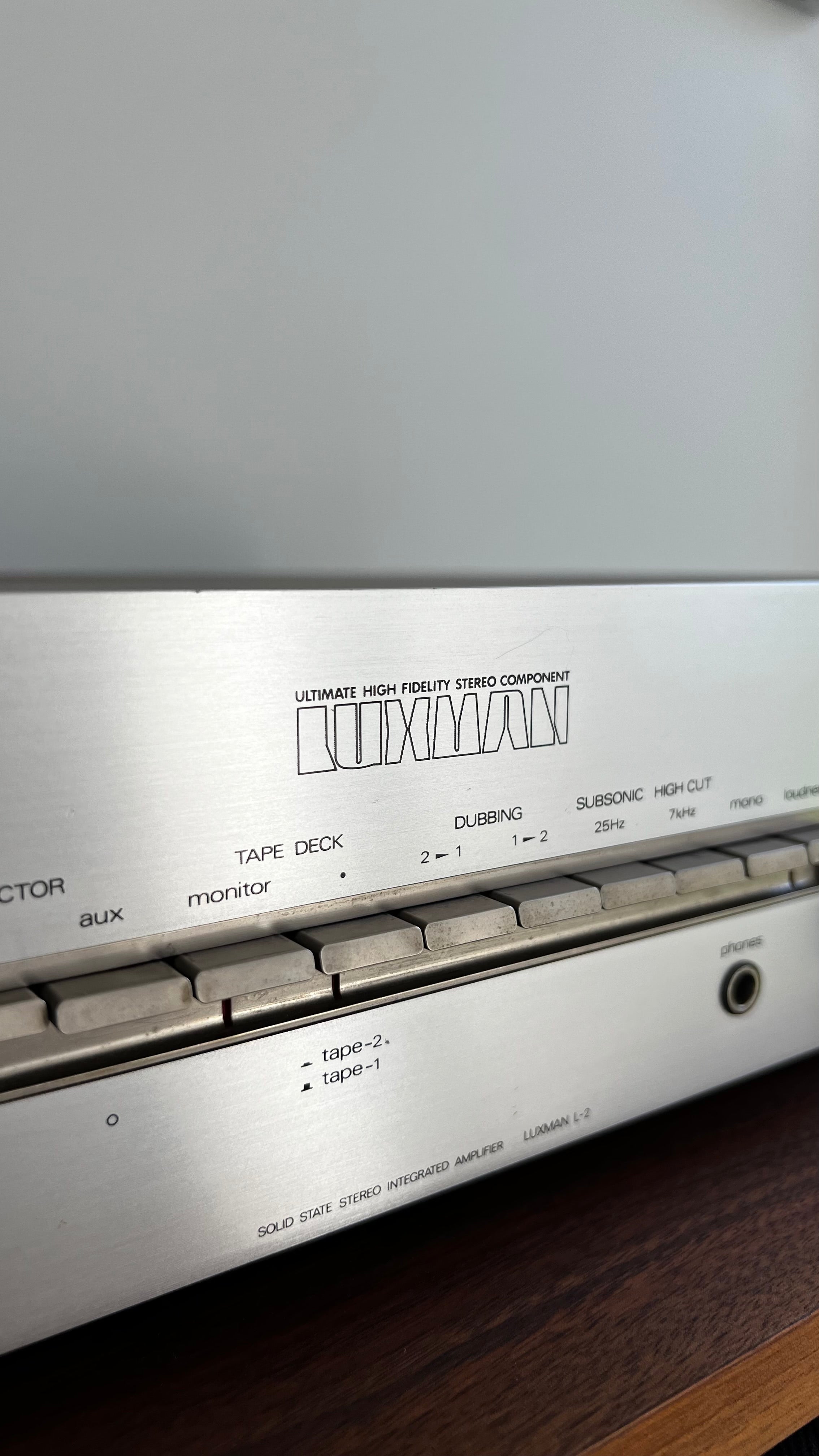 Luxman L-2 - Integrated Amplifier