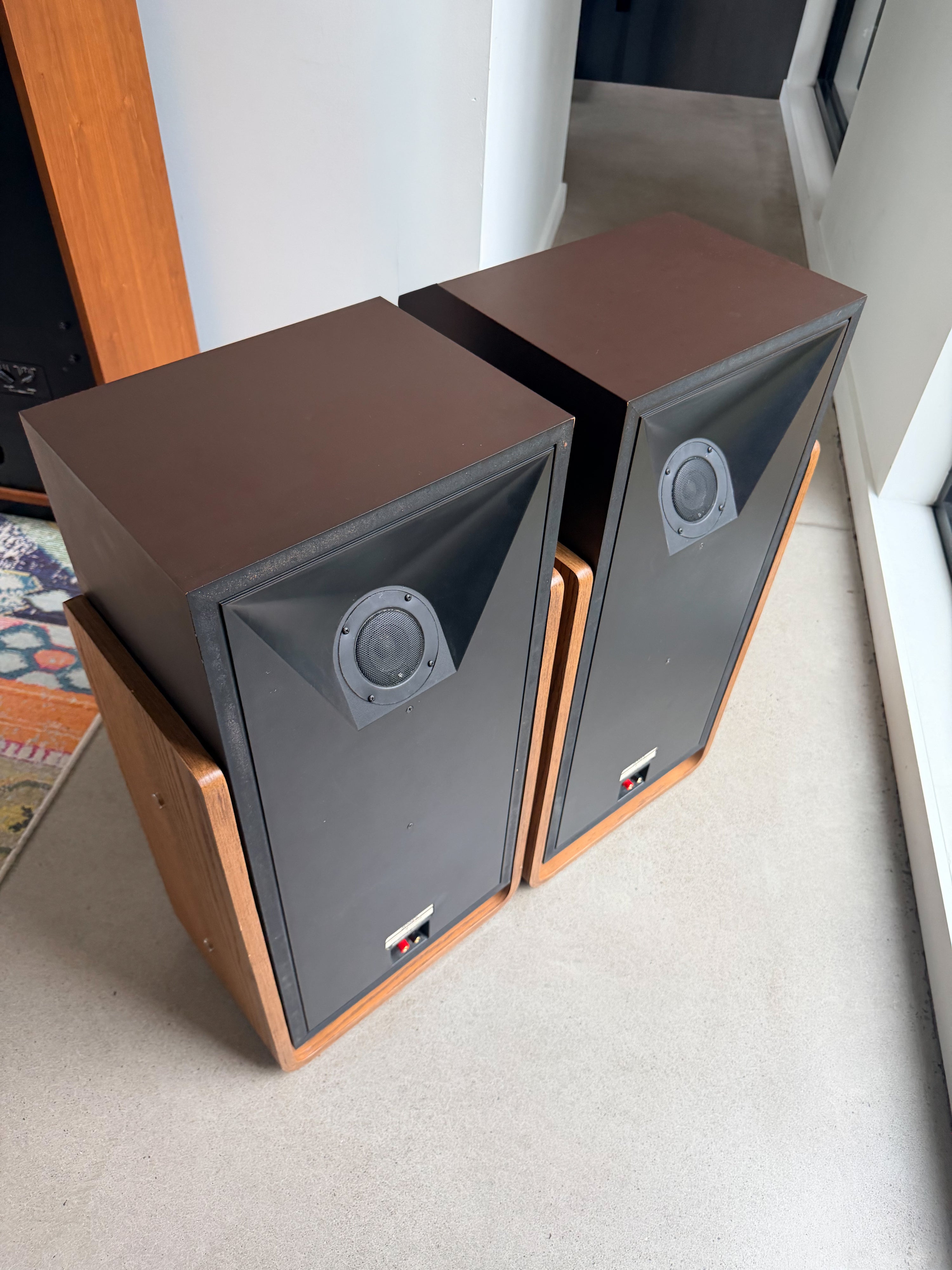 Jensen System B_Floorstanding speakers 