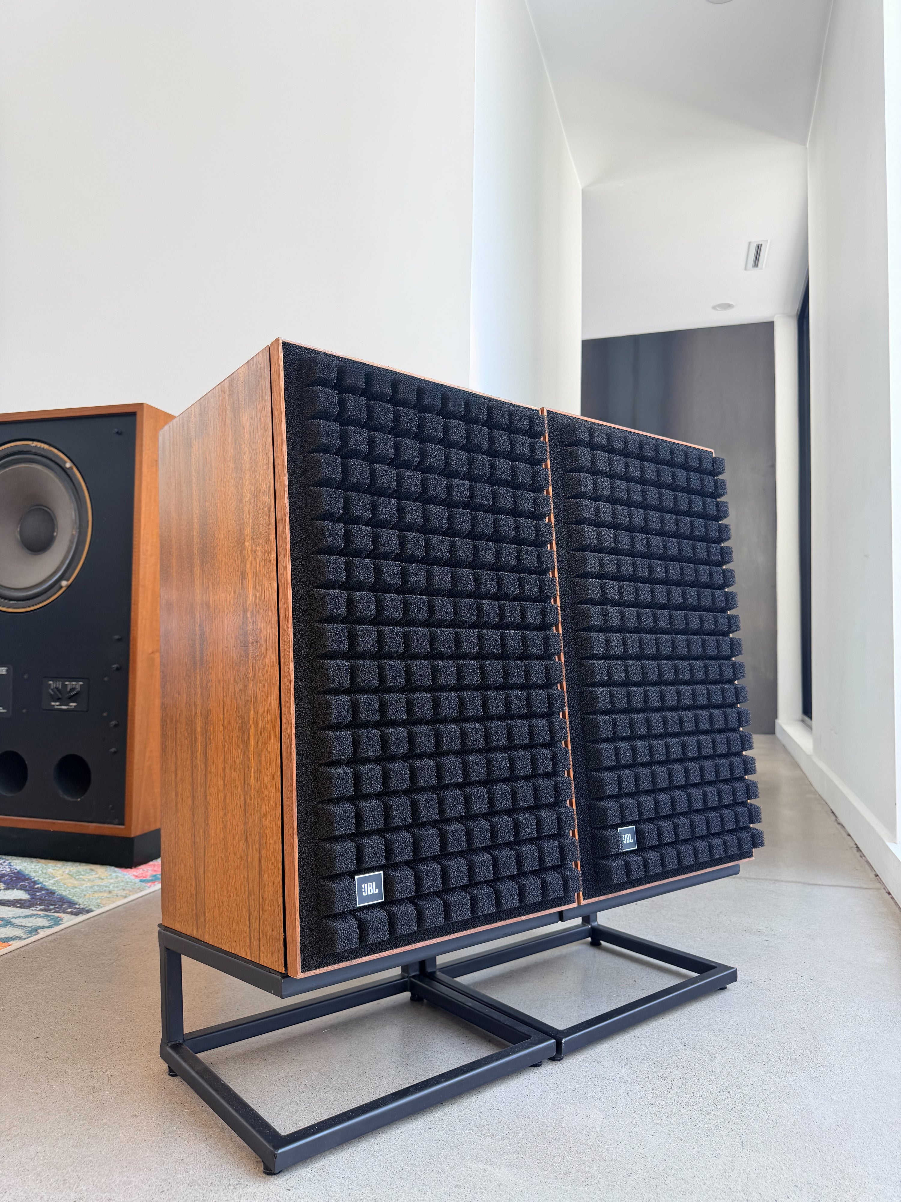 JBL L100 _Floorstanding speakers