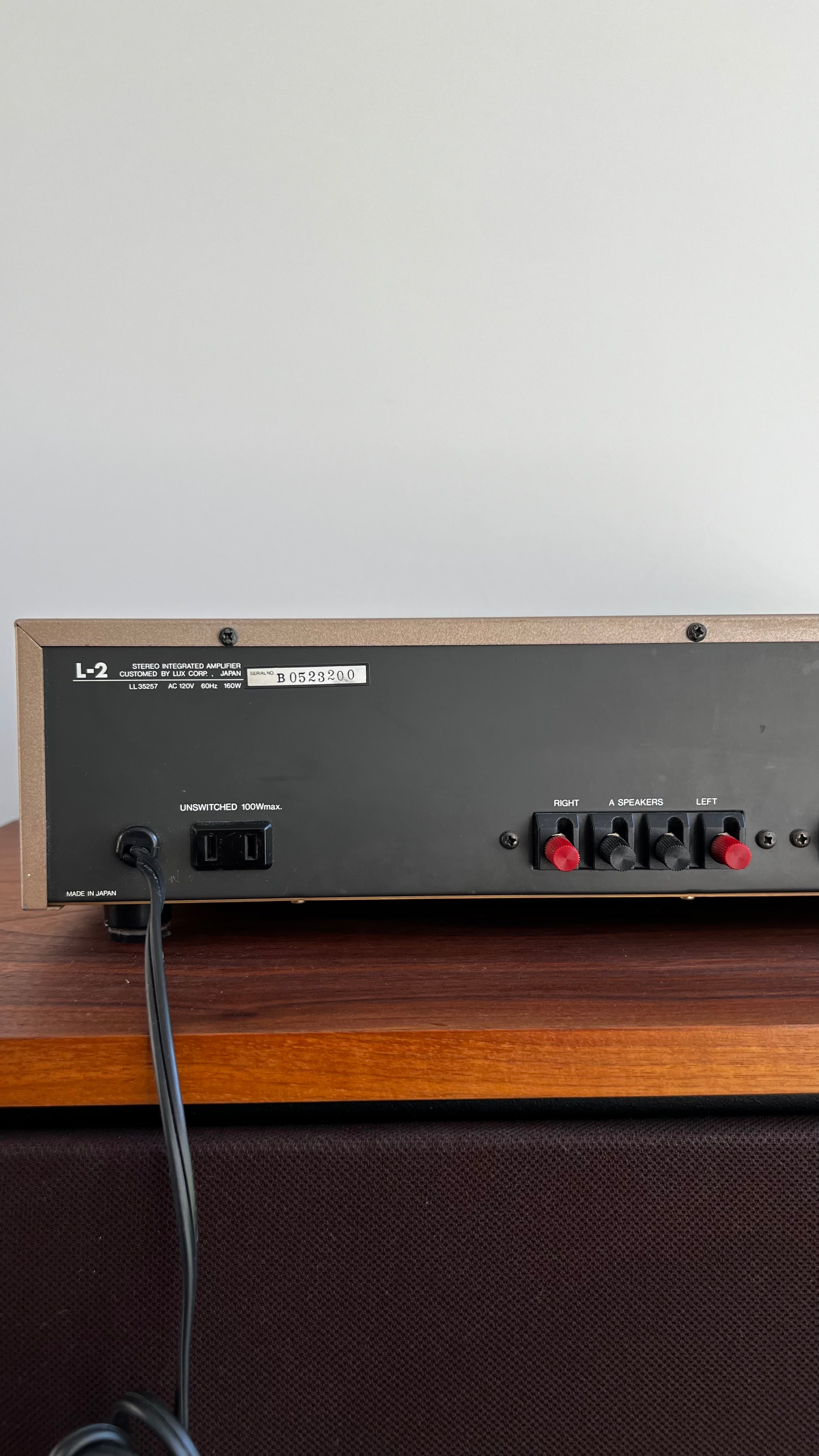 Luxman L-2 - Integrated Amplifier