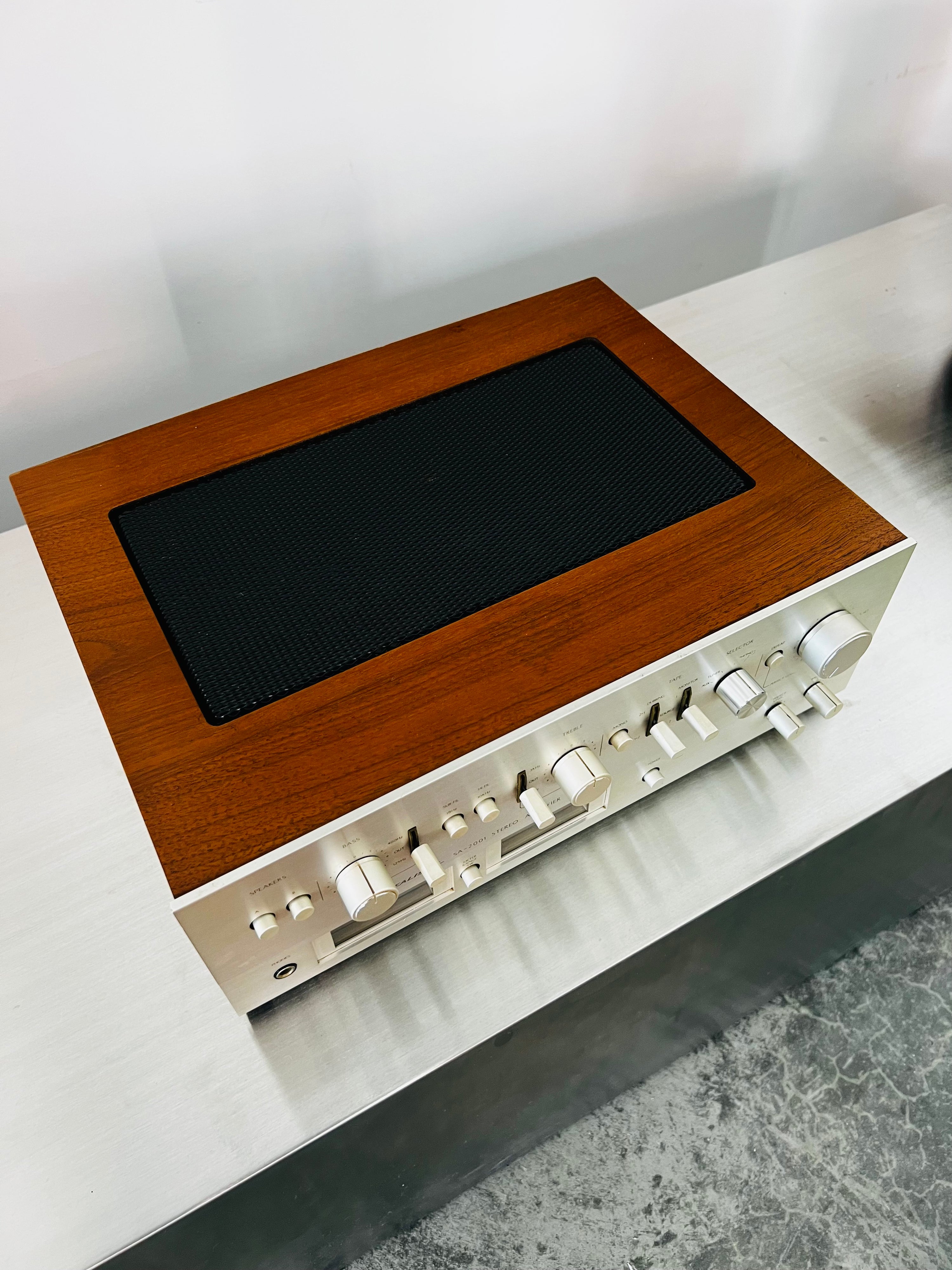 Realistics SA-2001 _Amplificateur Intégré