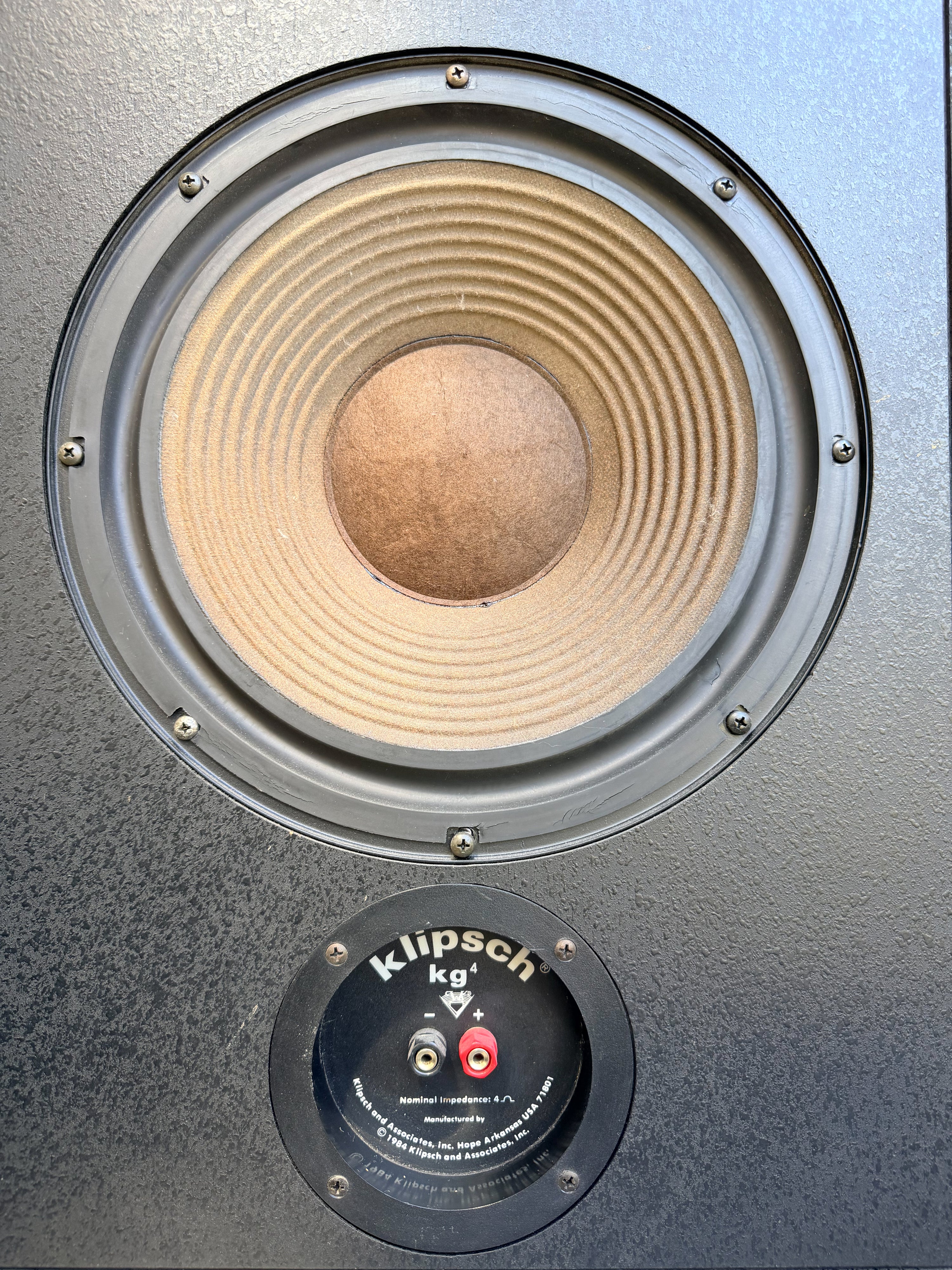 Klipsch KG4 _floorstanding speakers